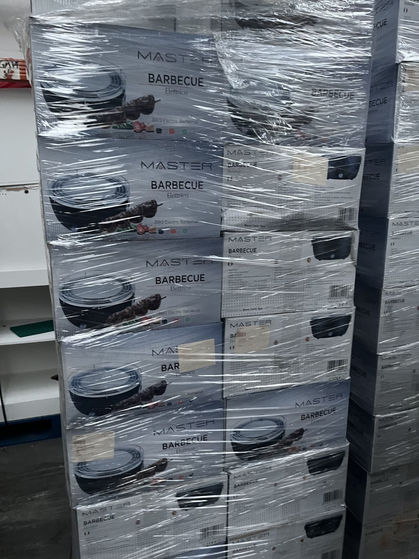 PALLET CONTAINING 60 X BRAND NEW MASTER BARBECUES USB OPERATED