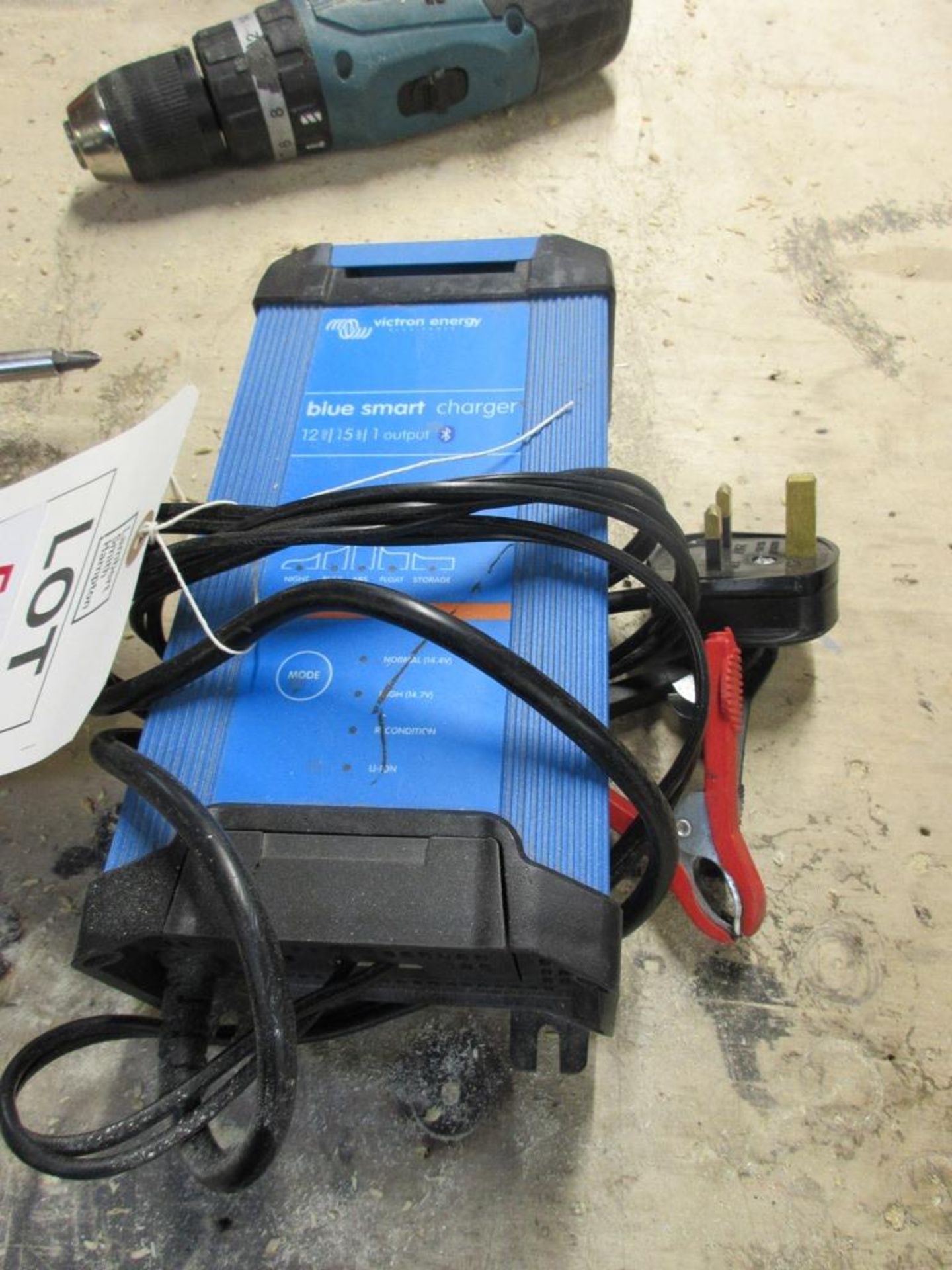 Victron Energy blue smart charger, 12v / 15amp, 1 output, 240v
