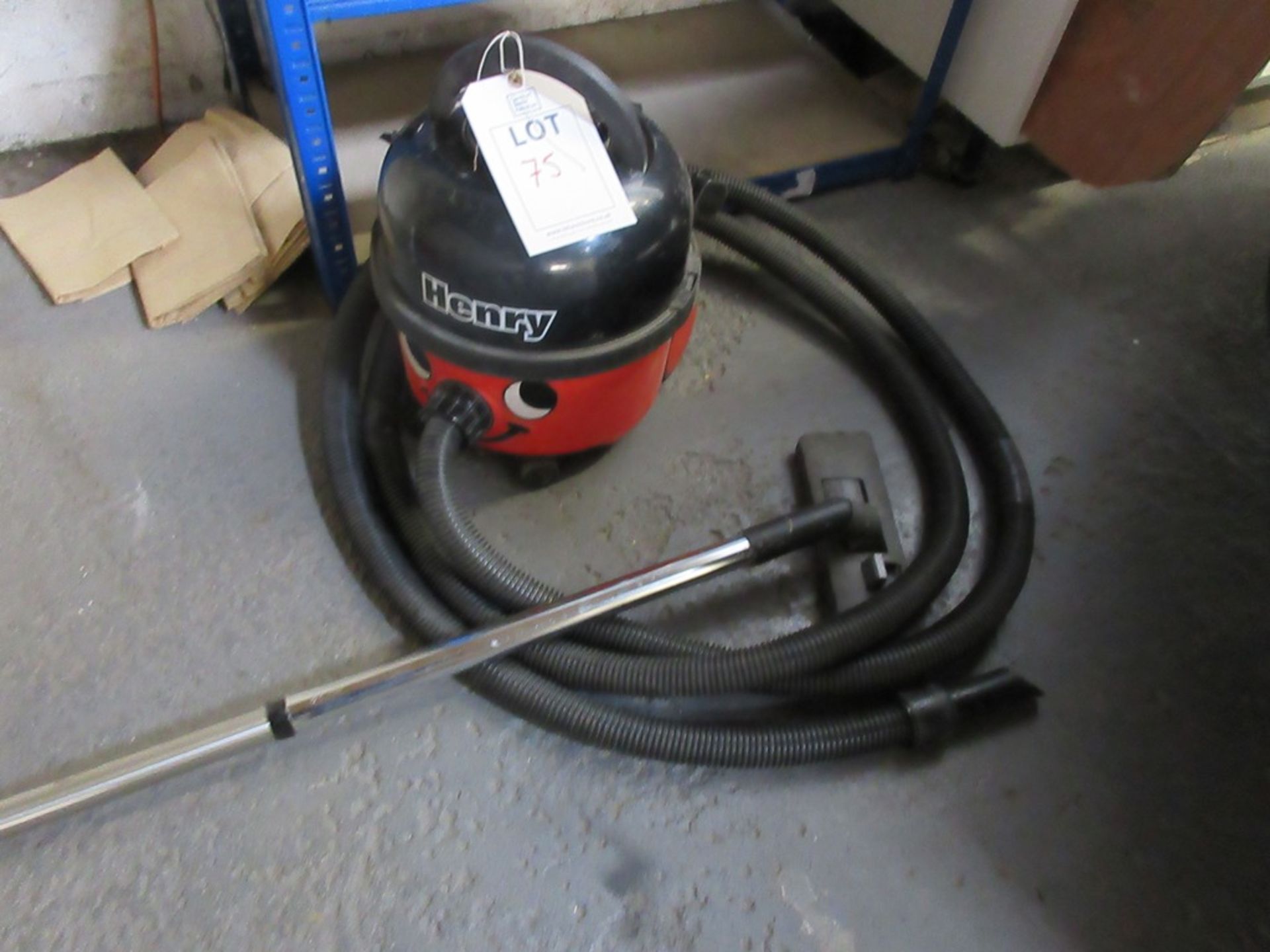 Henry vacuum, 240v