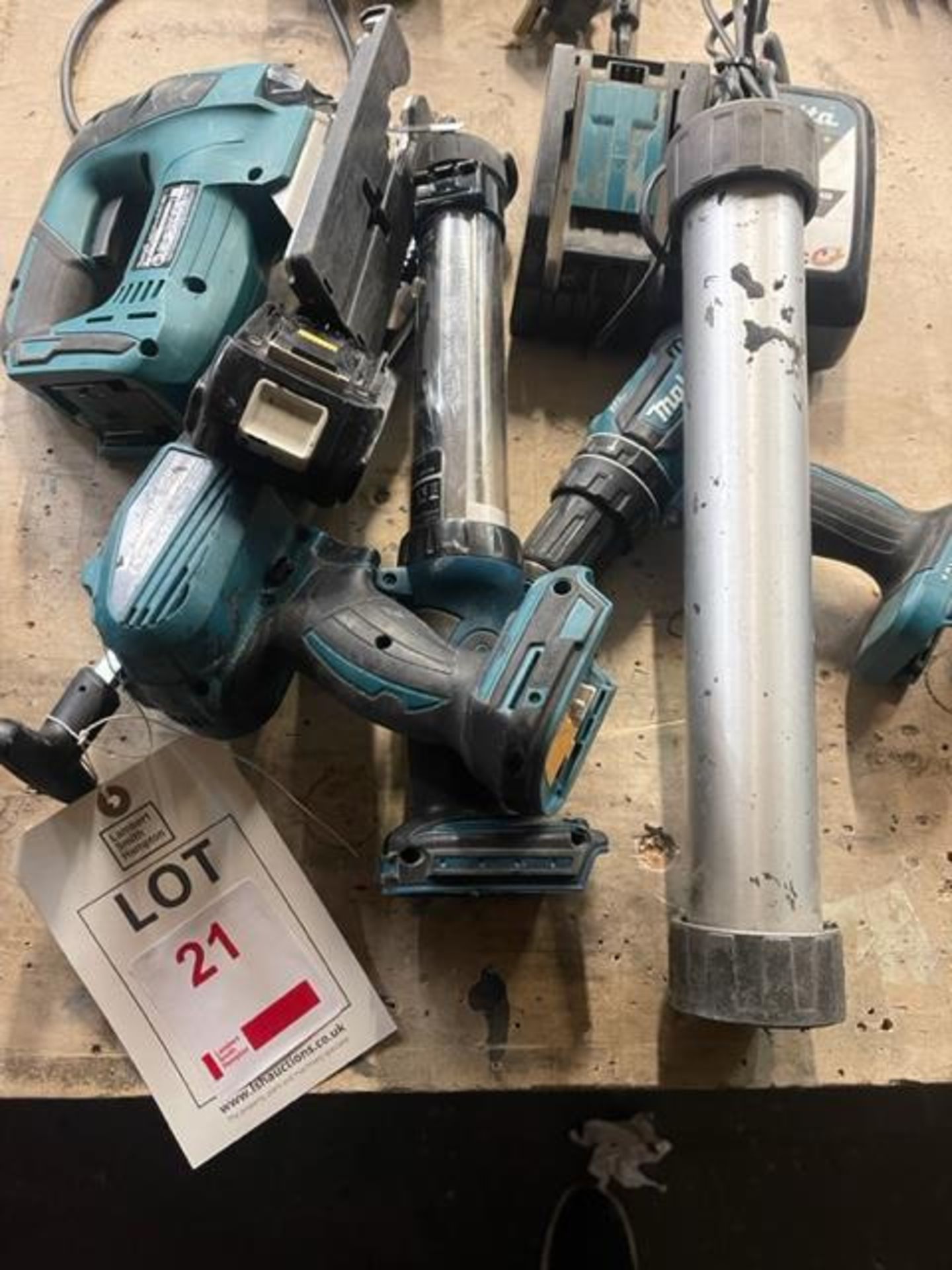 Makita hand tools including 1 x DCG180 cordless mastic gun, 1 x DPH485 hammer drill, 1 x DJV182 - Image 3 of 4