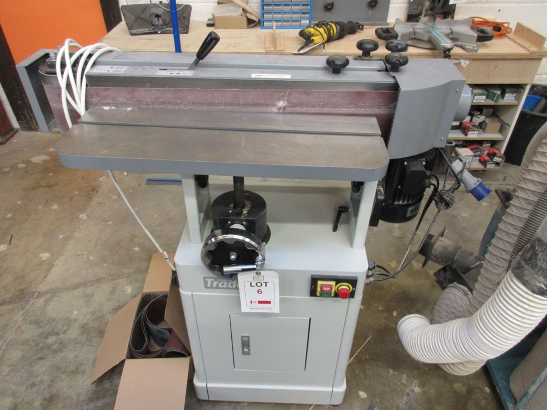 Axminster AT2260BS2 belt sander, belt size 150 x 2260mm, table size: 750mm x 250mm, serial number: