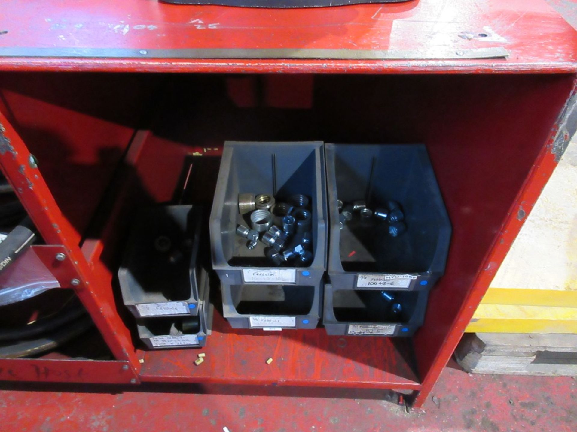 Two Multi-compartment parts racks & contents of hydraulic fittings & quantity of hydraulic hoses - Image 6 of 7