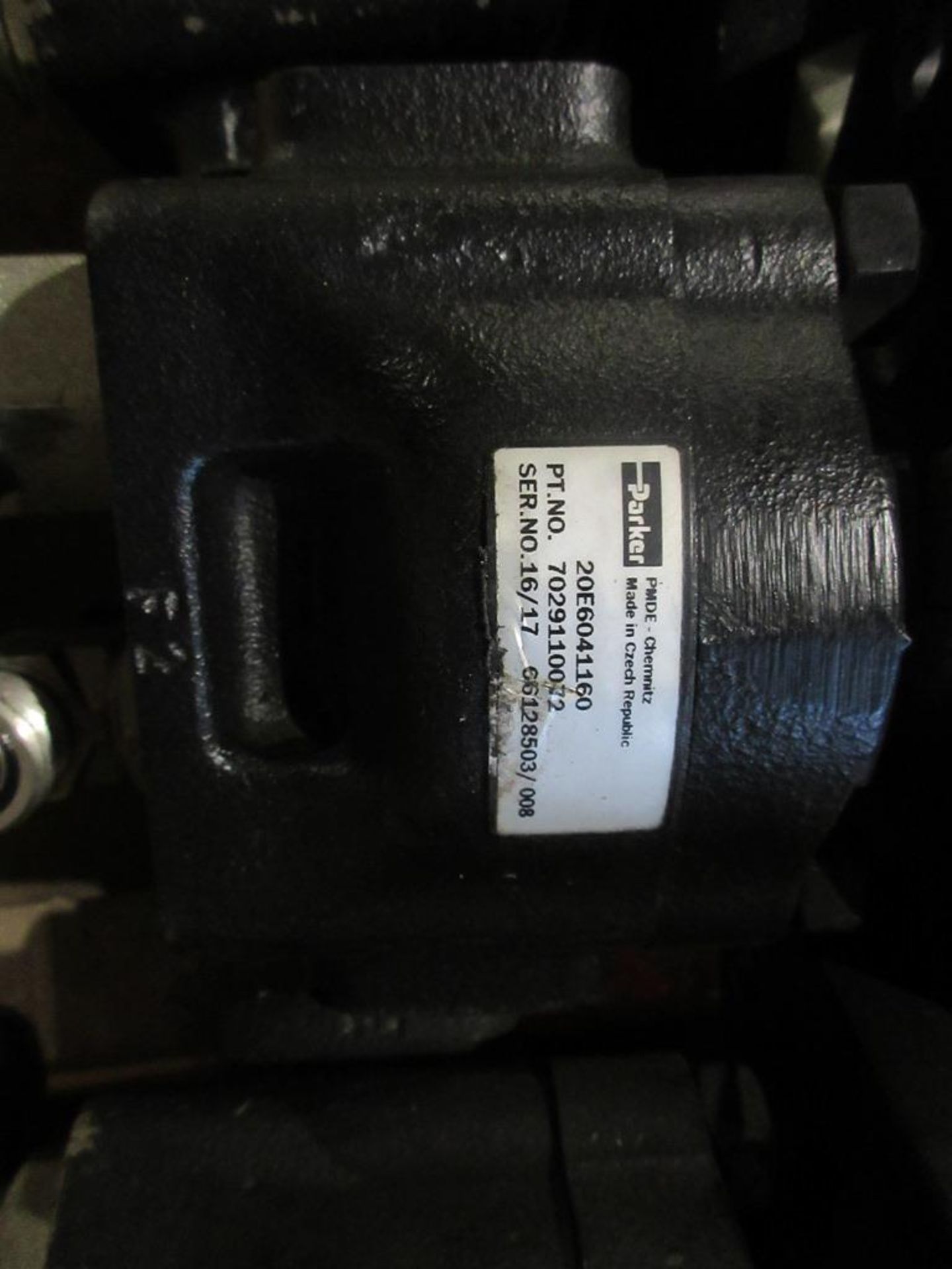 Twenty-three various Parker hydraulic pumps, for Komatsu excavator - Image 3 of 4