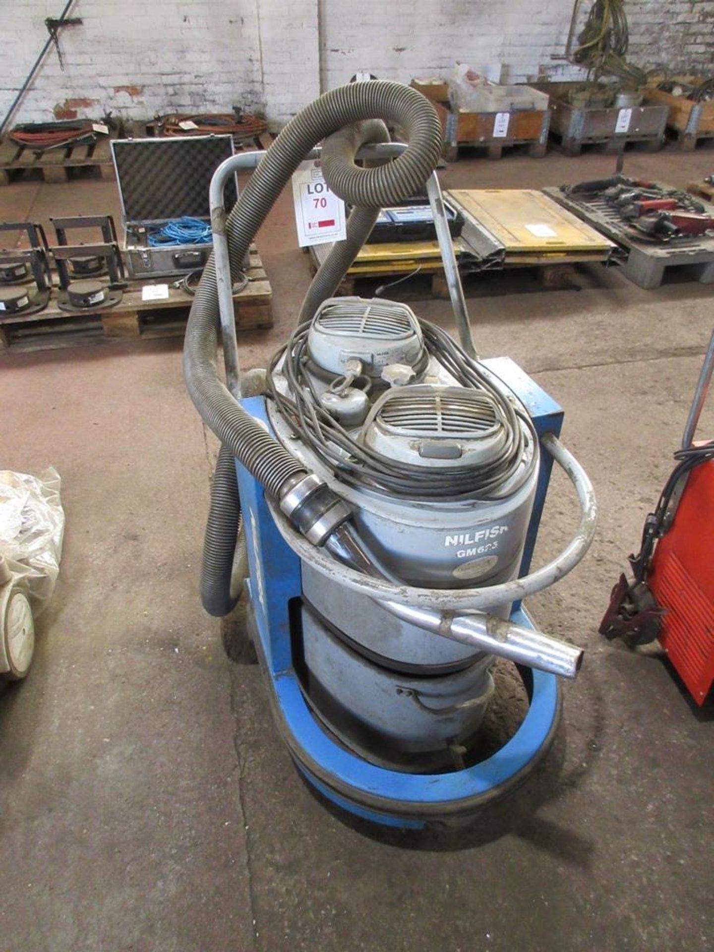 NILFISK vacuum cleaner, Model GM 625 240V