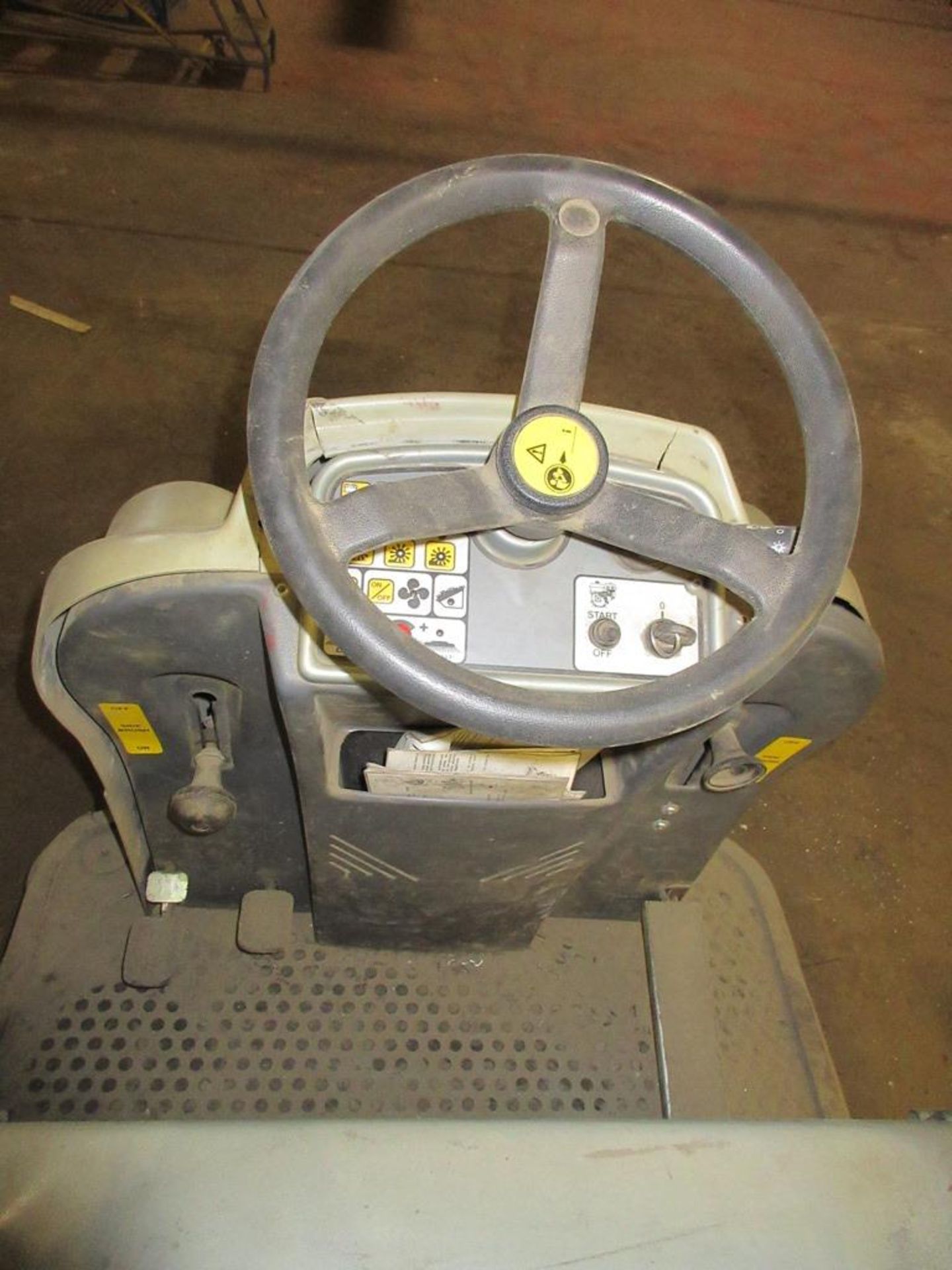 Ride on floor Sweeper, model 12021JP - spares or repair - Image 4 of 5