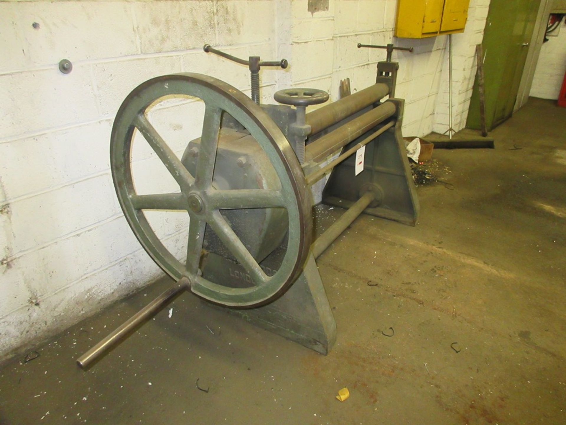 F.J EDWARDS 4' manual bending rolls - Image 3 of 4