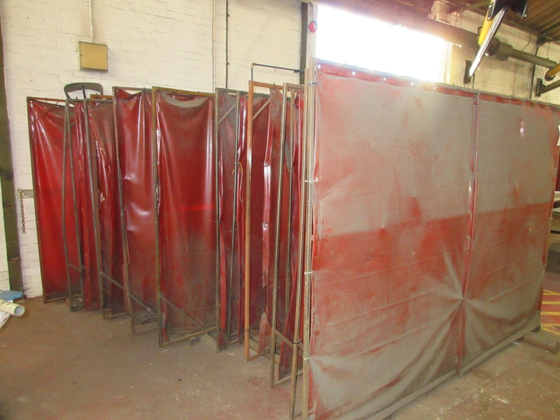 Fifteen welding screens - Image 2 of 3