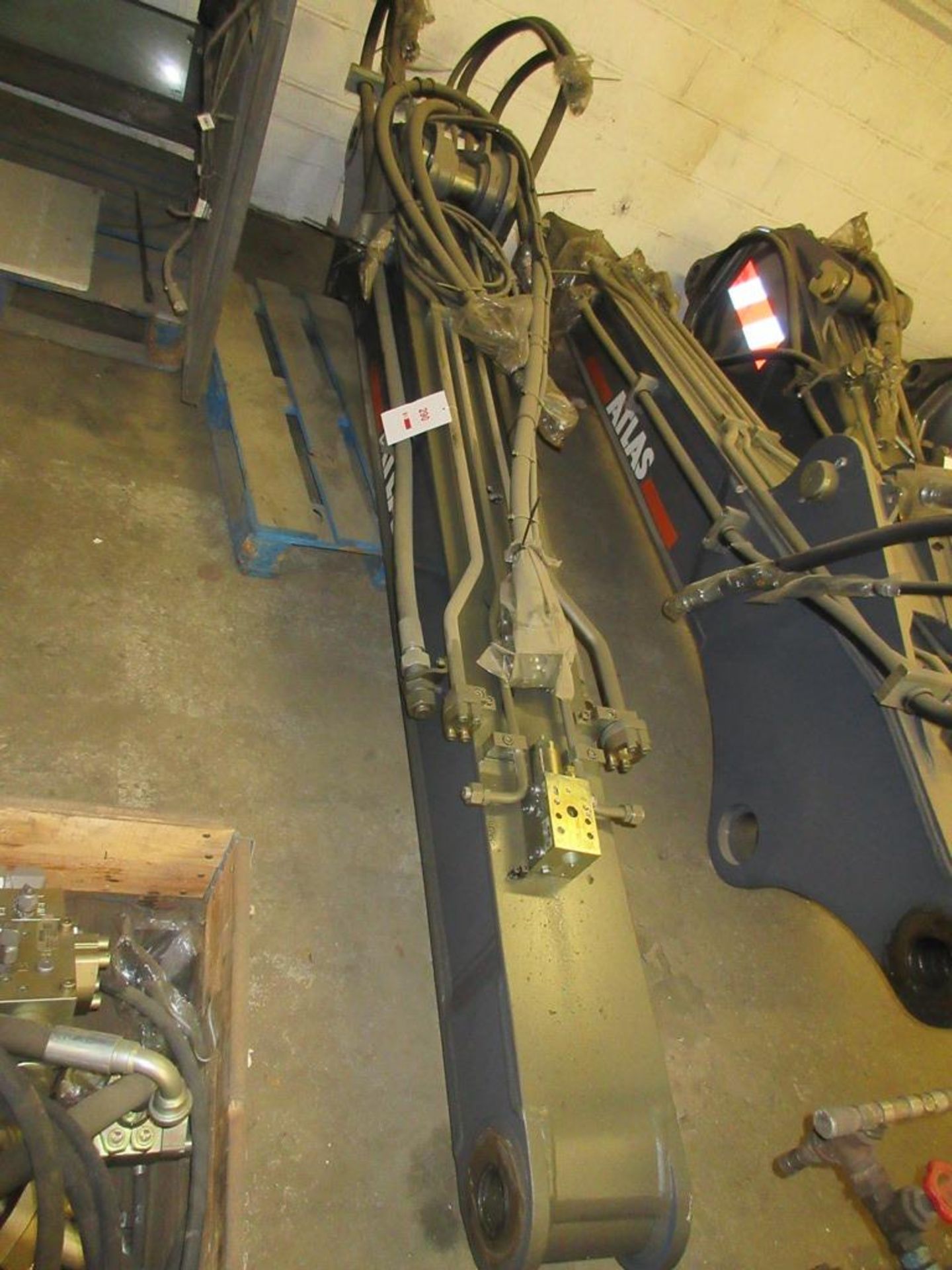 Excavator arm to suit TEREX Atlas TW 160 machine - unused