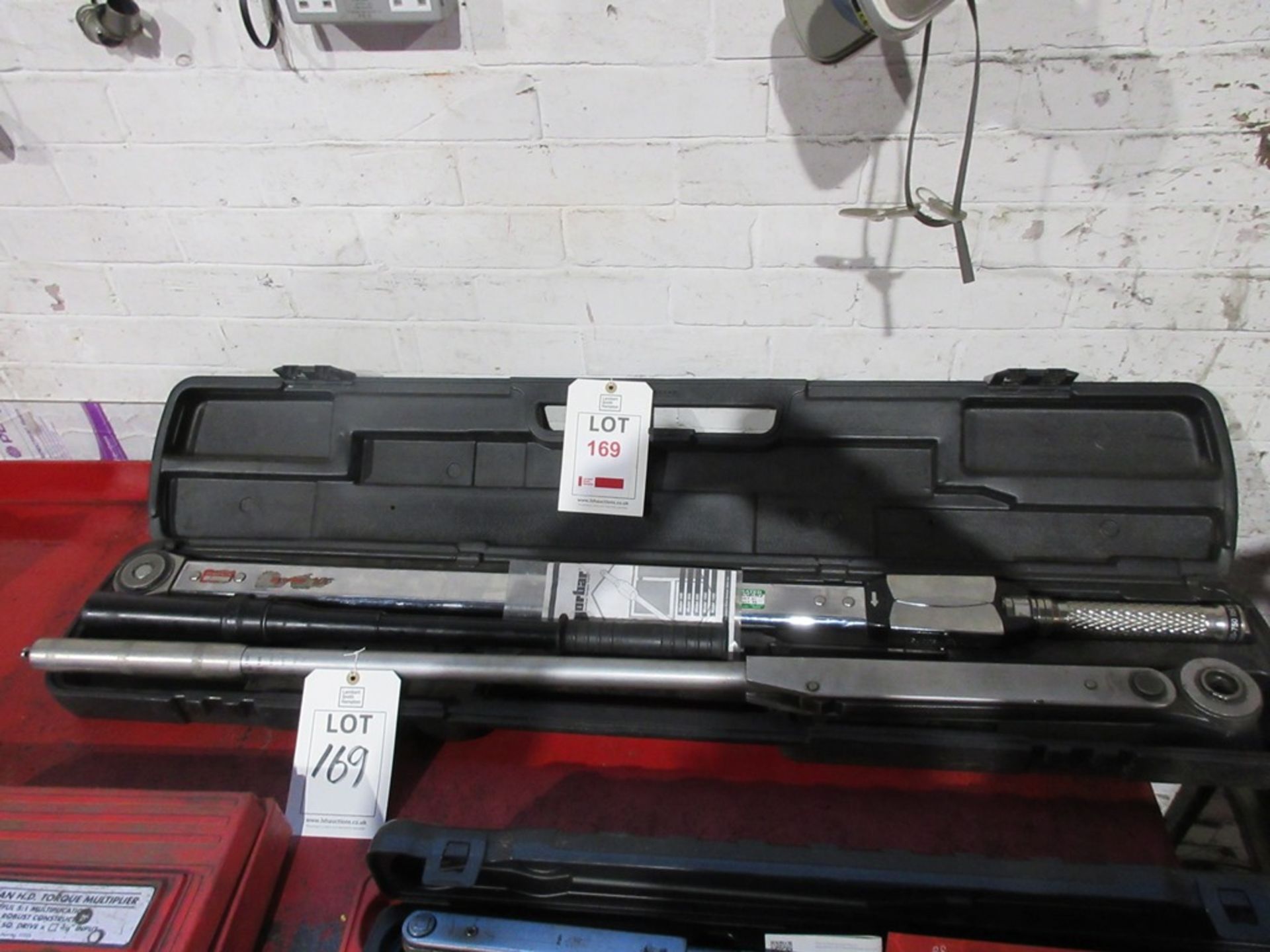 Norbar Professional torque wrench, model 1000 with case & Britool torque wrench, model HVTR 7200 - Image 2 of 3