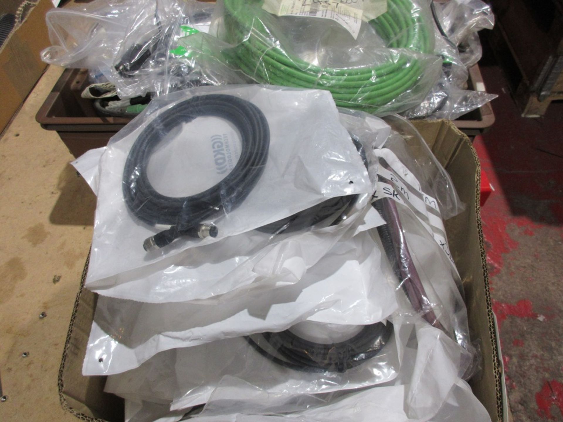 Quantity of various electrical leads