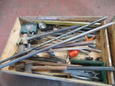 Quantity of hand tools