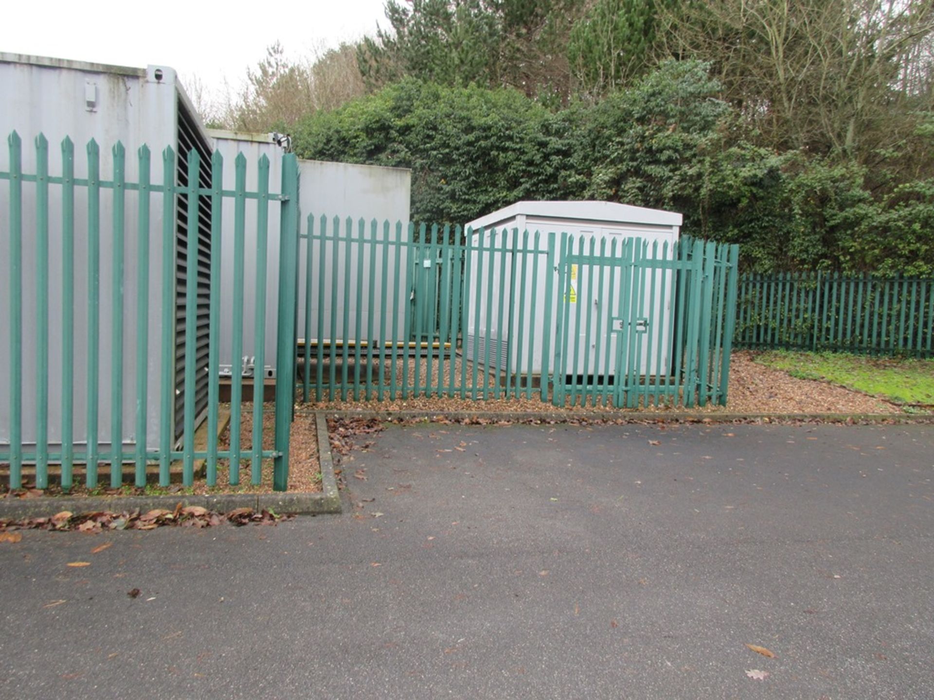 Steel security fencing and gates to generator and CRAC areas - Image 6 of 12
