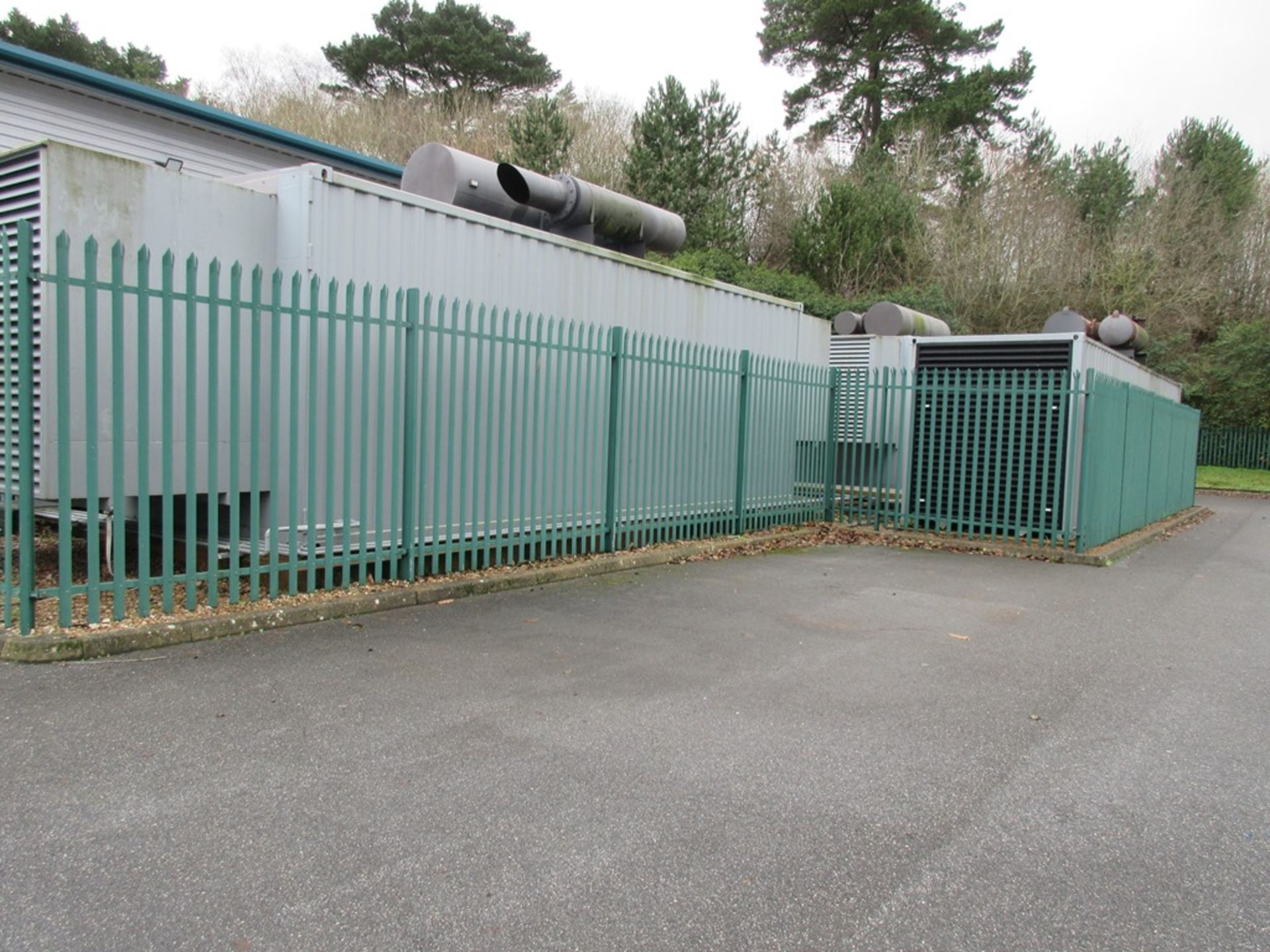 Steel security fencing and gates to generator and CRAC areas - Image 3 of 12