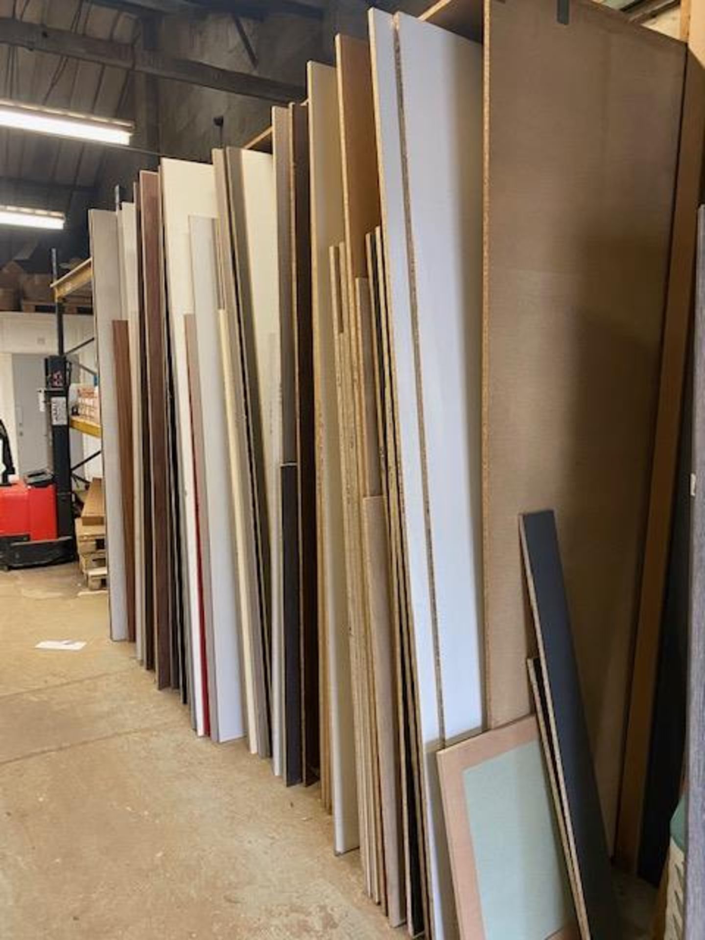 Large quantity of various laminated board in various sizes