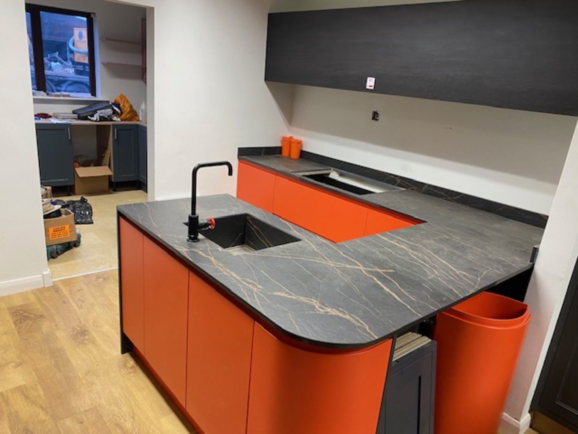 Purpose built display kitchen (as lotted, please note that appliances are not included)