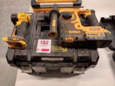 DeWalt DCH253 cordless SDS plus hammer drill with battery and DeWalt torch (no battery) (boxed)