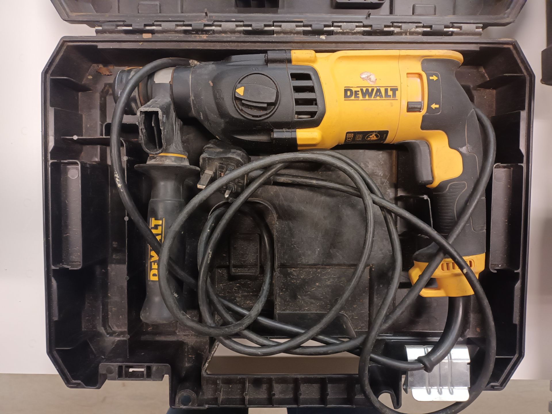 DeWalt D25133-GB SDS plus hammer drill, 240v (boxed) - Image 2 of 3