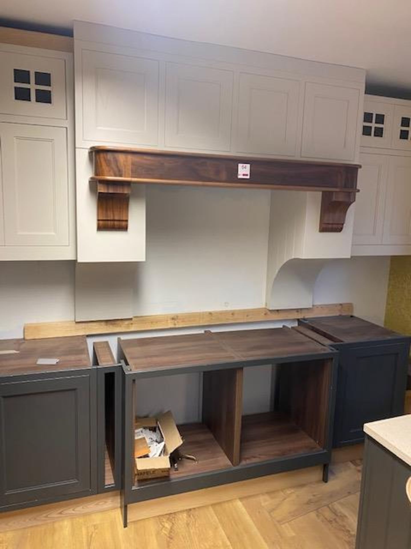 Part built display kitchen (as lotted, please note that appliances are not included) - Image 6 of 9