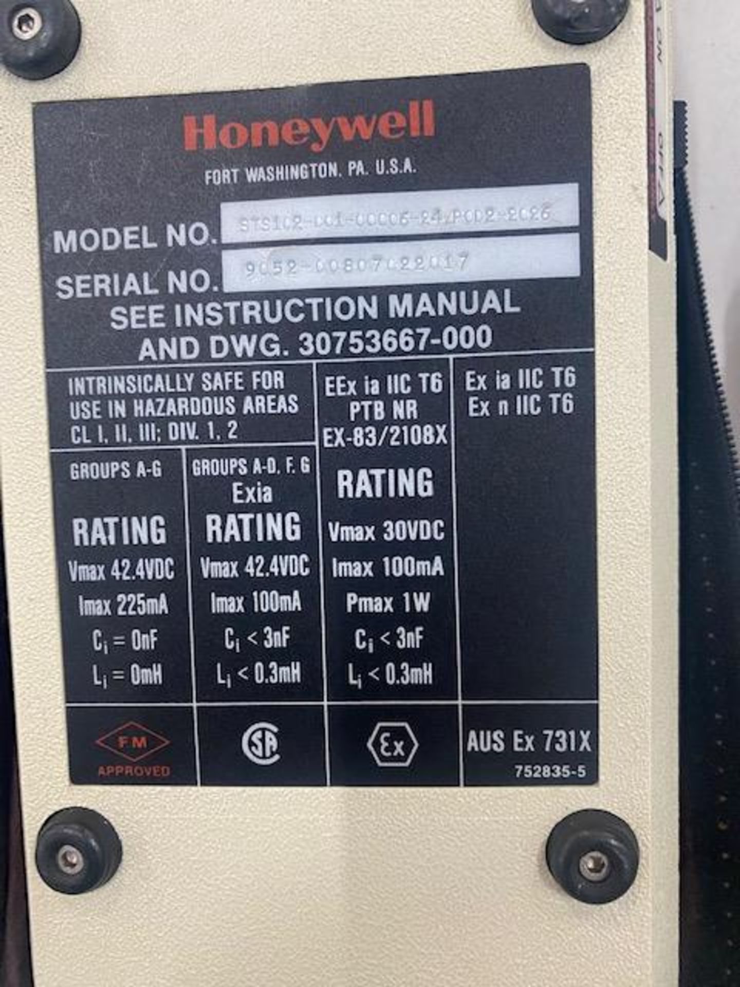 Honeywell Smart Field Communicator SFC model STS120 S/N 9052 - 00807022017 with carry case (Located - Image 2 of 5