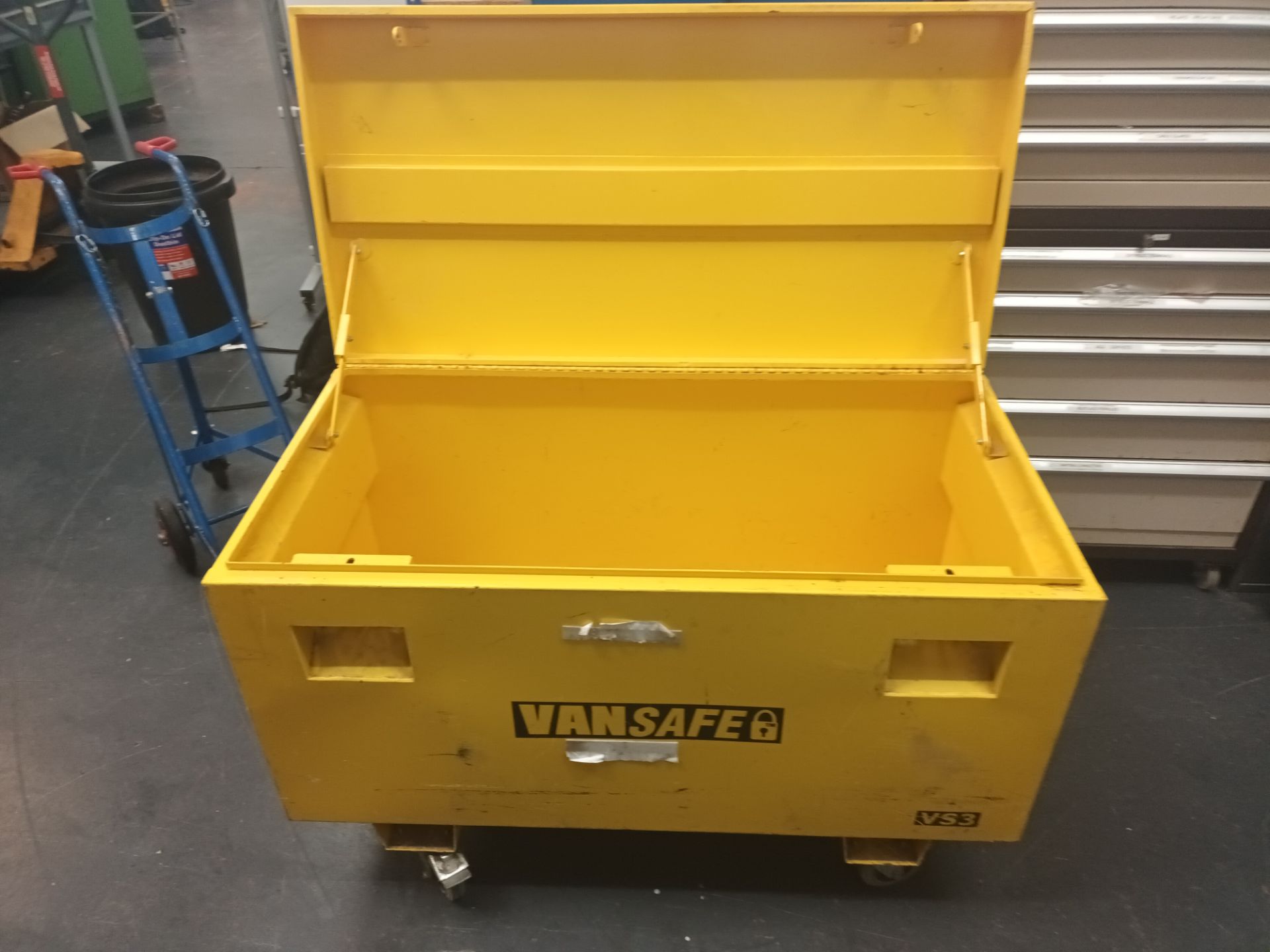 VanSafe VS3 mobile tool chest (Located Upminster) - Image 2 of 3