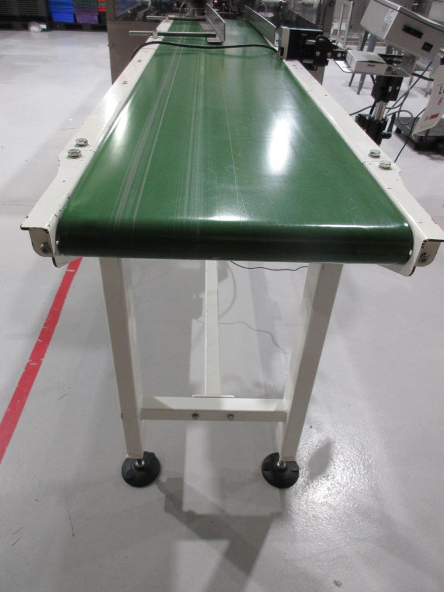 Advanced Automated System power belt flat bed conveyor, serial no. 3665 (2014), approx. belt size: - Image 2 of 4