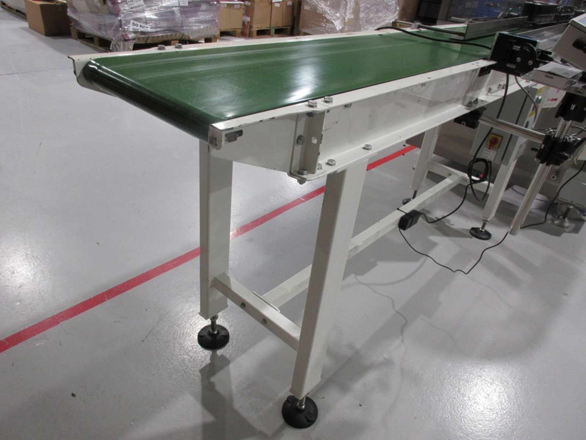 Advanced Automated System power belt flat bed conveyor, serial no. 3665 (2014), approx. belt size: - Image 3 of 4