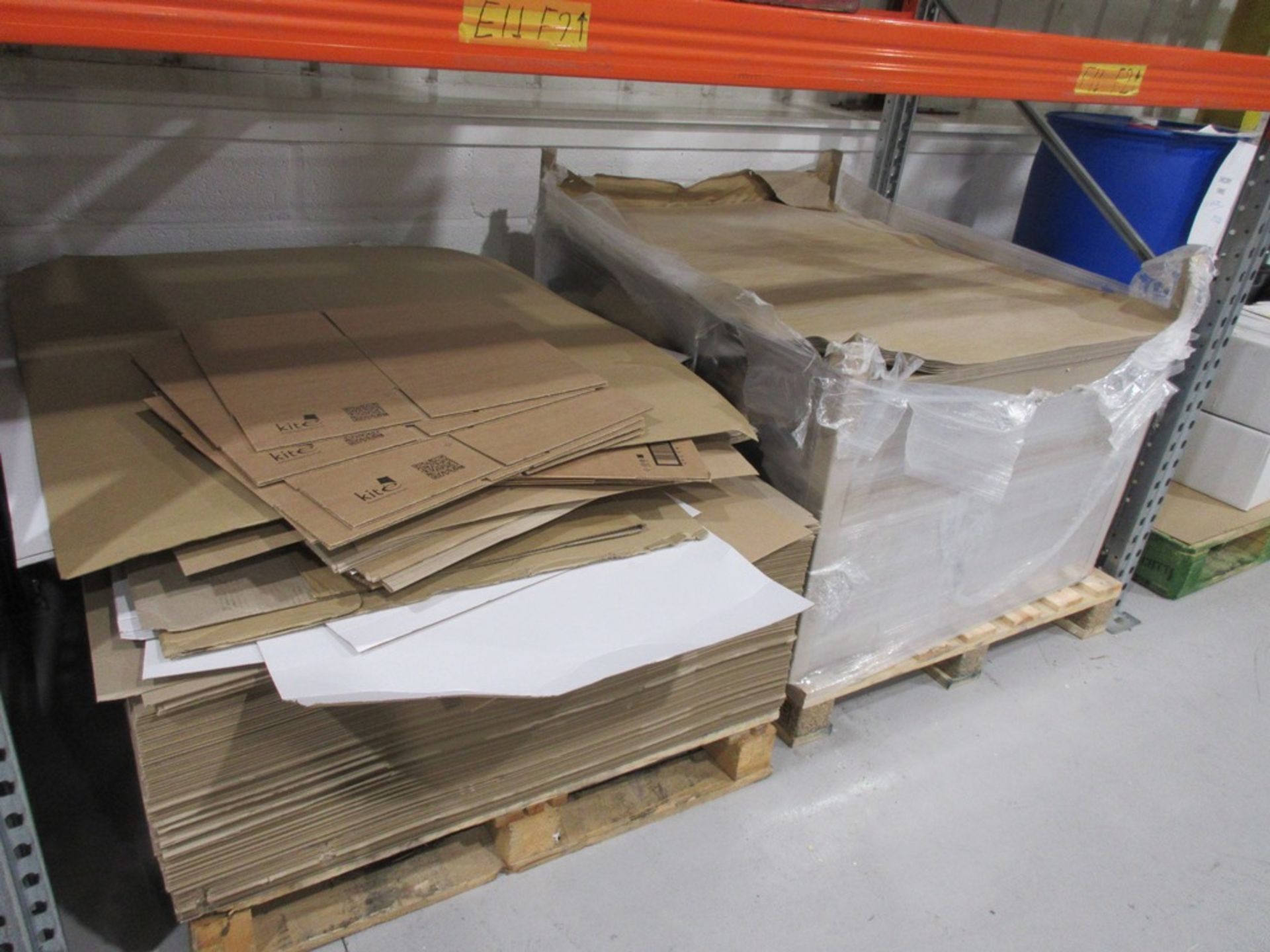 Four part pallets of unbranded packaging including pallet corners, box dividers, pallet paper etc. - Image 2 of 3