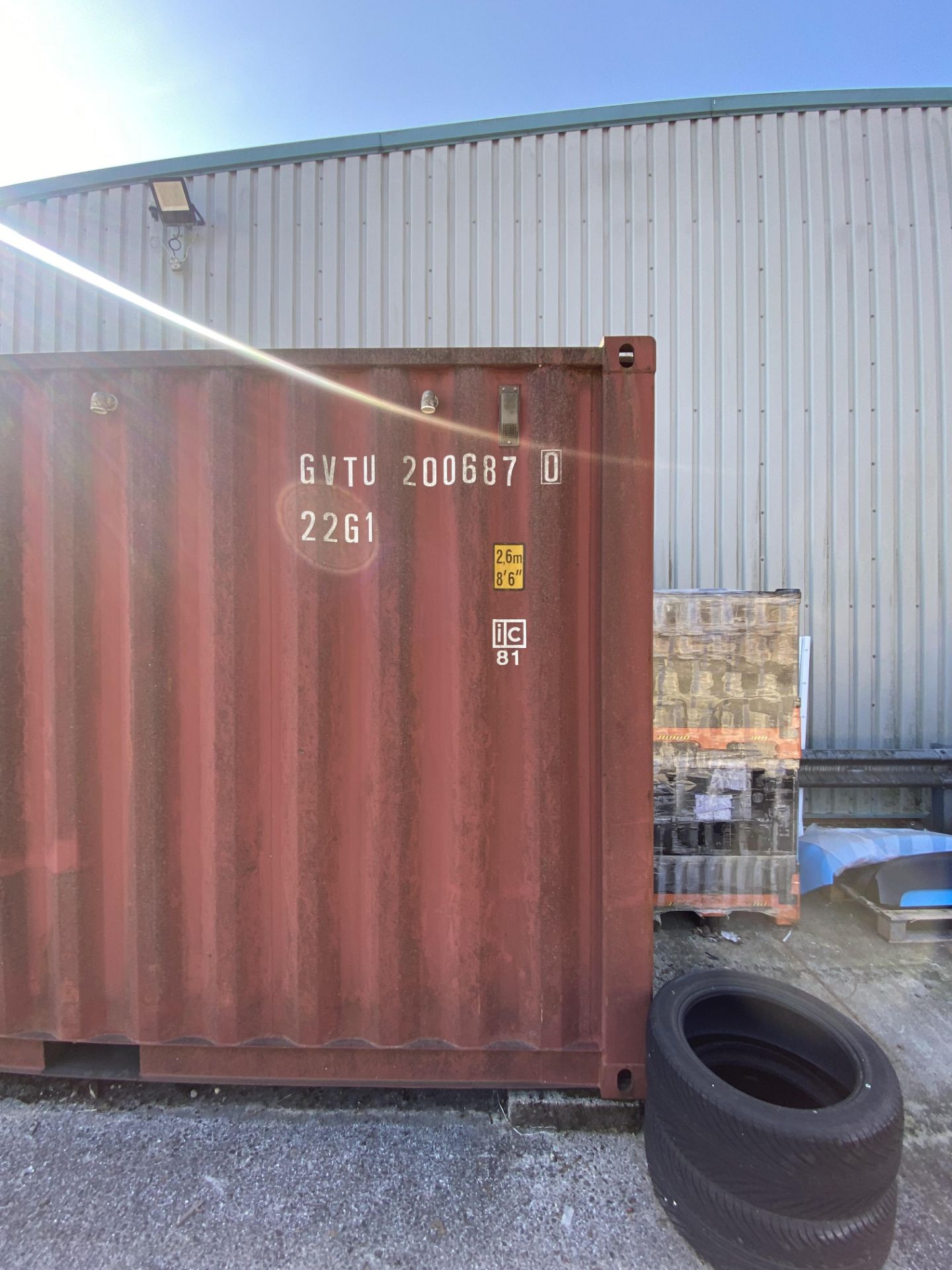 TMC-20E-18 2002 shipping container, red, dry inside, manufacturers no. TP-223209 - Image 4 of 10