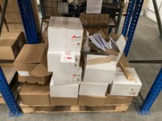 Part pallet of 162 x 238mm white gummed envelopes