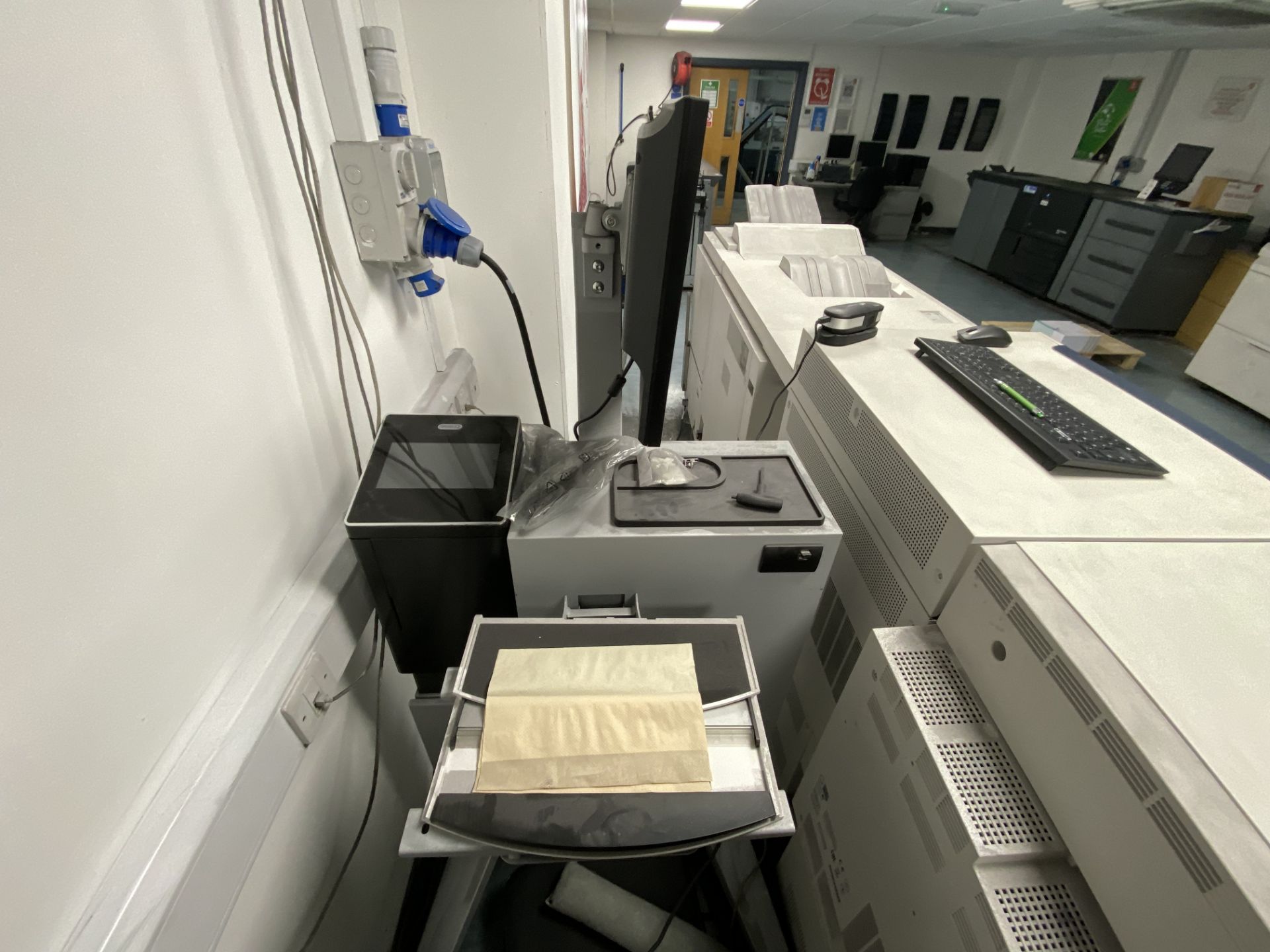 Xerox Versant 3100 digital printing press, product no. J-B210, LCS-1 and A-FN13 - Bild 7 aus 7