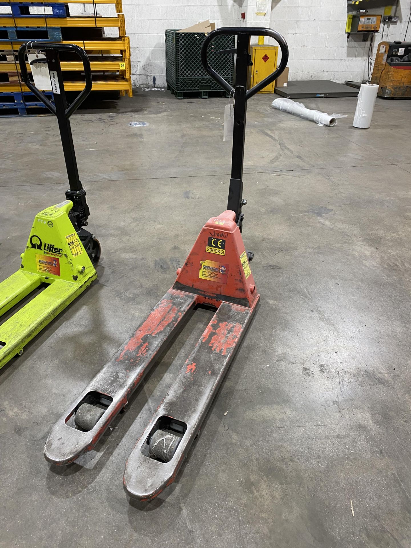 Hydraulic pallet truck