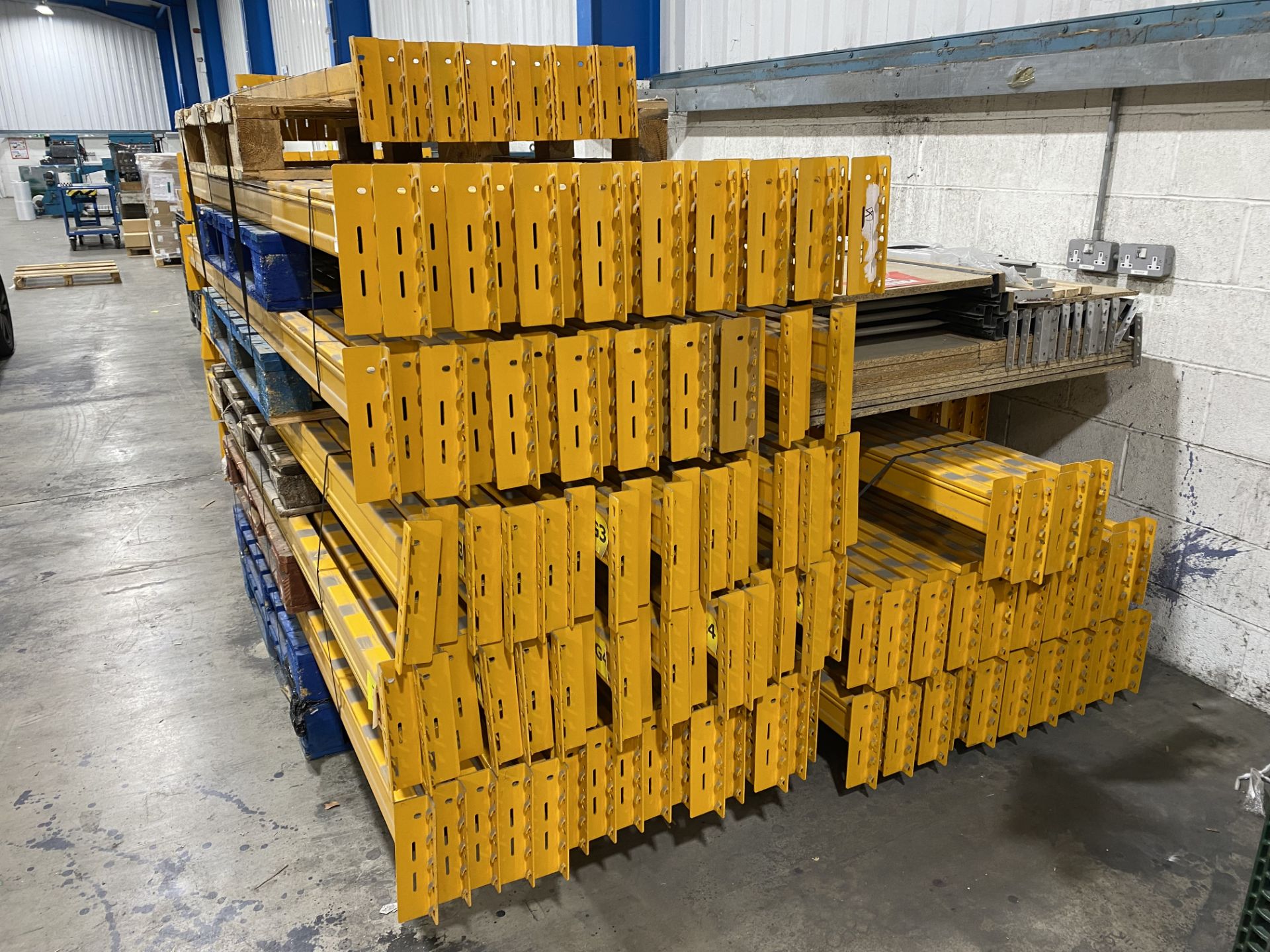 Quantity of dismantled adjustable boltless pallet racking, circa 140 cross beams in 34 uprights, - Image 2 of 8