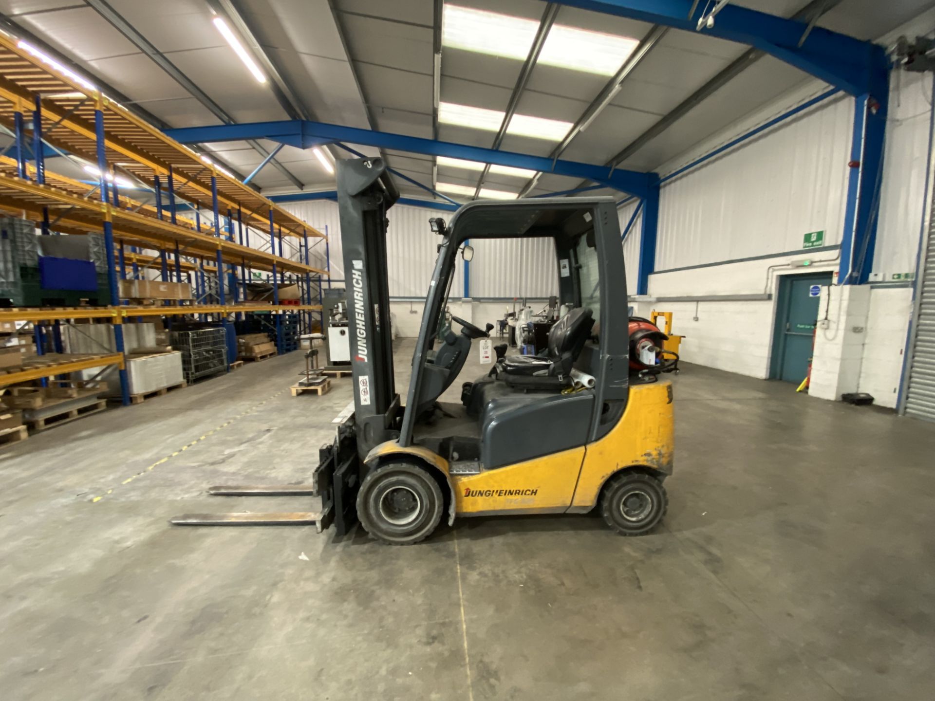 Jungheinrich TFG320 LPG dual mast forklift truck, serial no. FN371659, max lift capacity 2000kg/