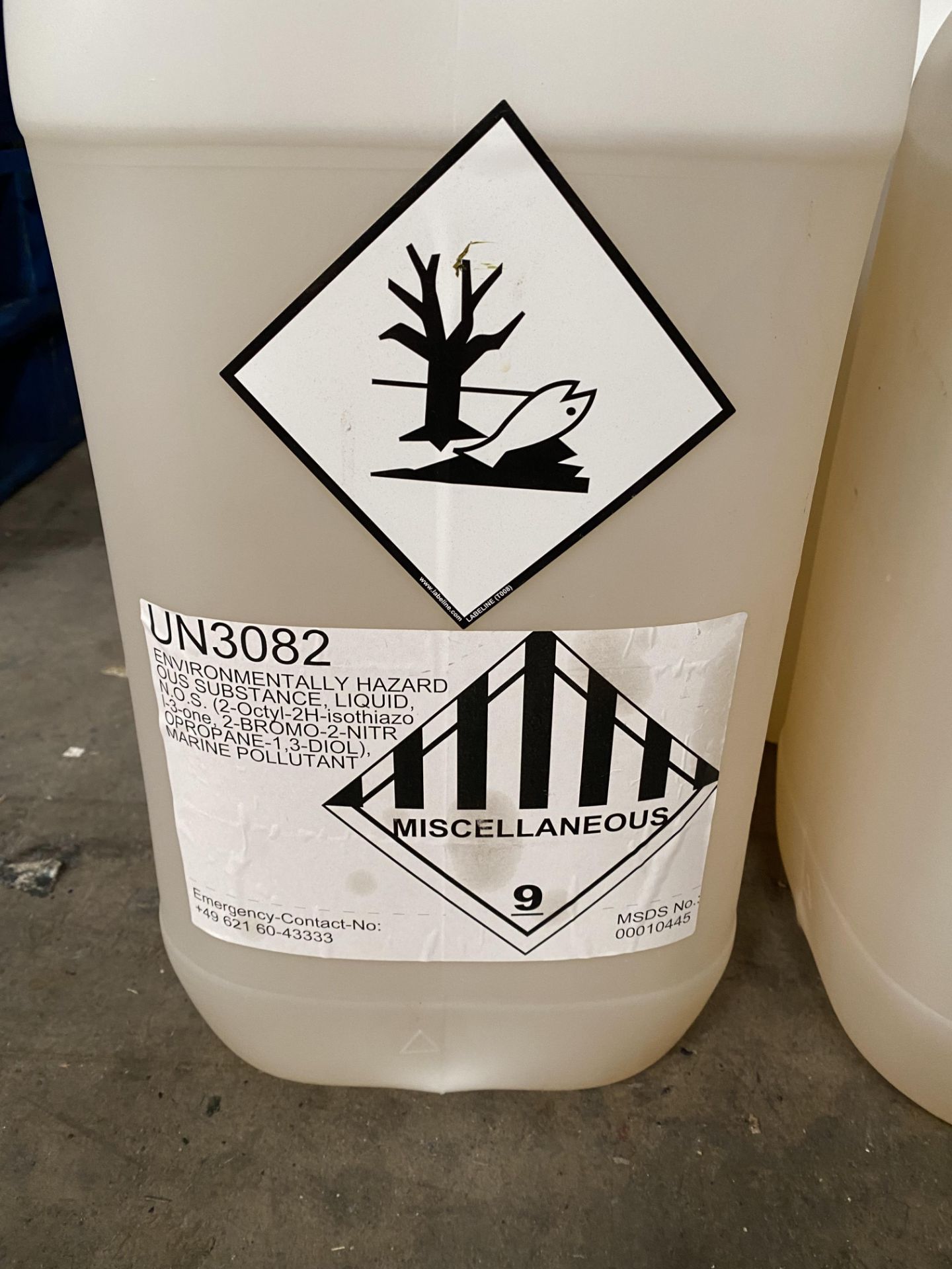 Four x 25kg Substifix HD UN3082 Chemical (** Data Sheet Needed **) - Image 2 of 5