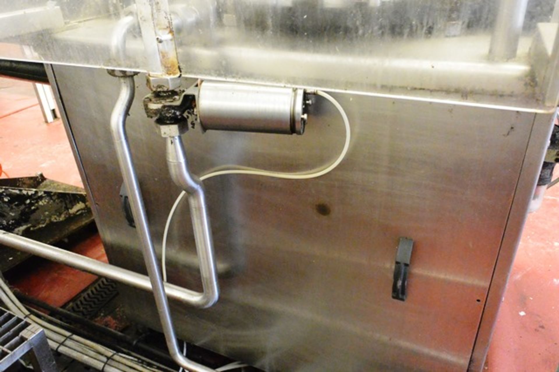 Stainless steel twin bottle carousel filling machine, capacity circa 300 bottles/hr, with perspex - Image 8 of 9