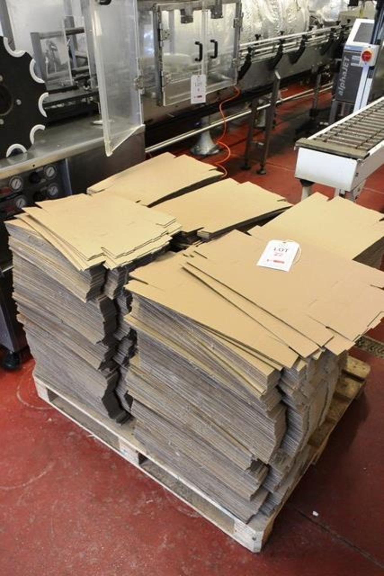 Part pallet and contents to include cardboard flat pack bottle trays This Lot is Located: Hunters