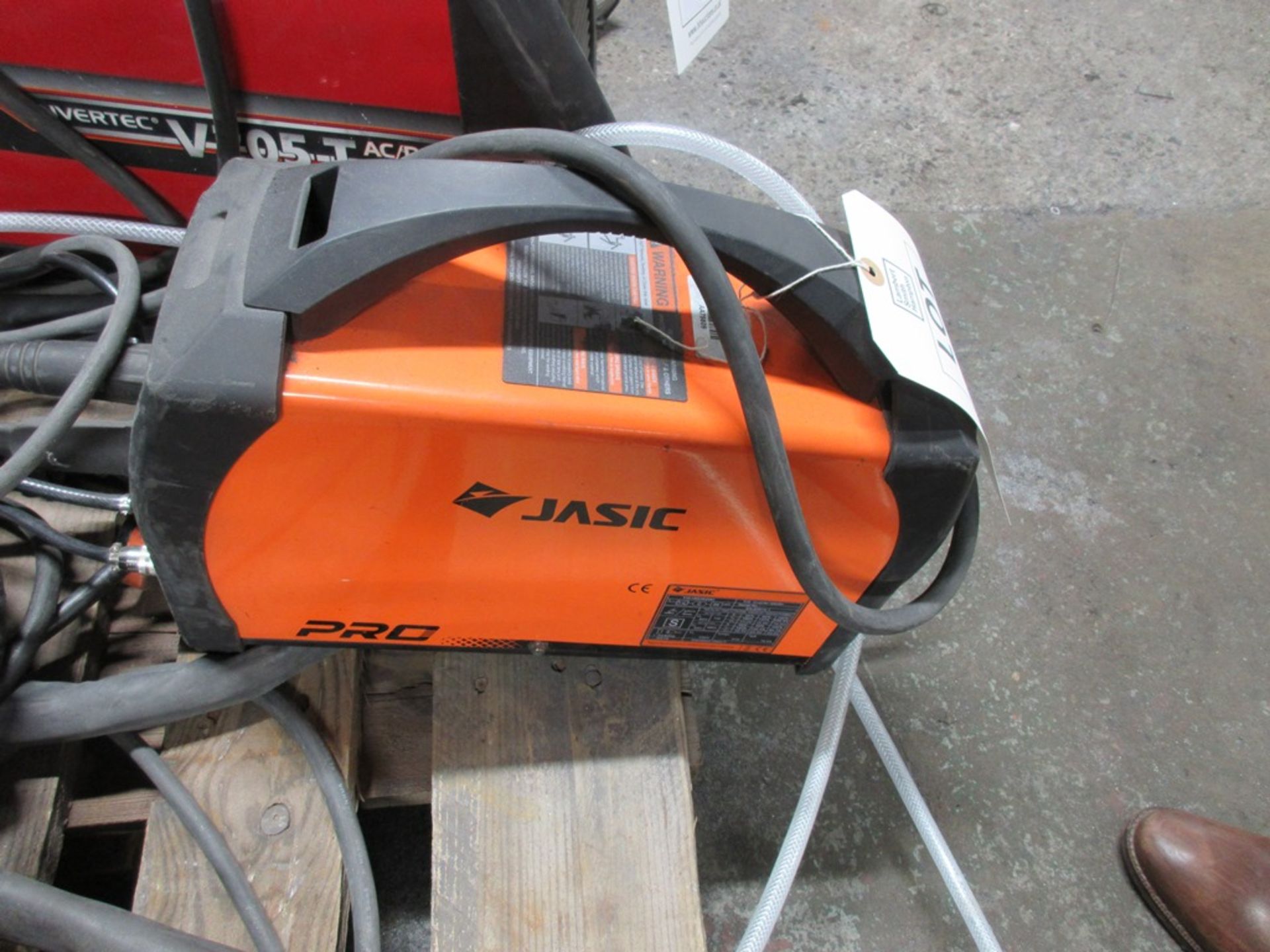 Jasic Pro 180 amp tig welding set, serial no. EN60974-1 F120 - Image 2 of 5