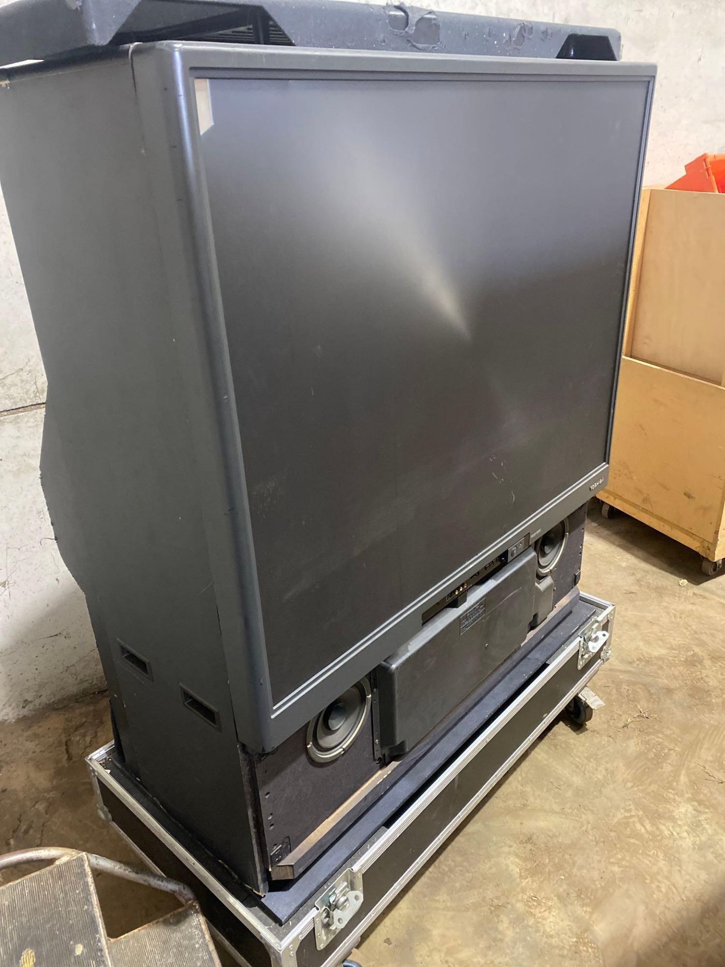 Toshiba projection colour TV model 55PJ6DB complete with mobile flight case (Located Milton Keynes) - Image 2 of 8