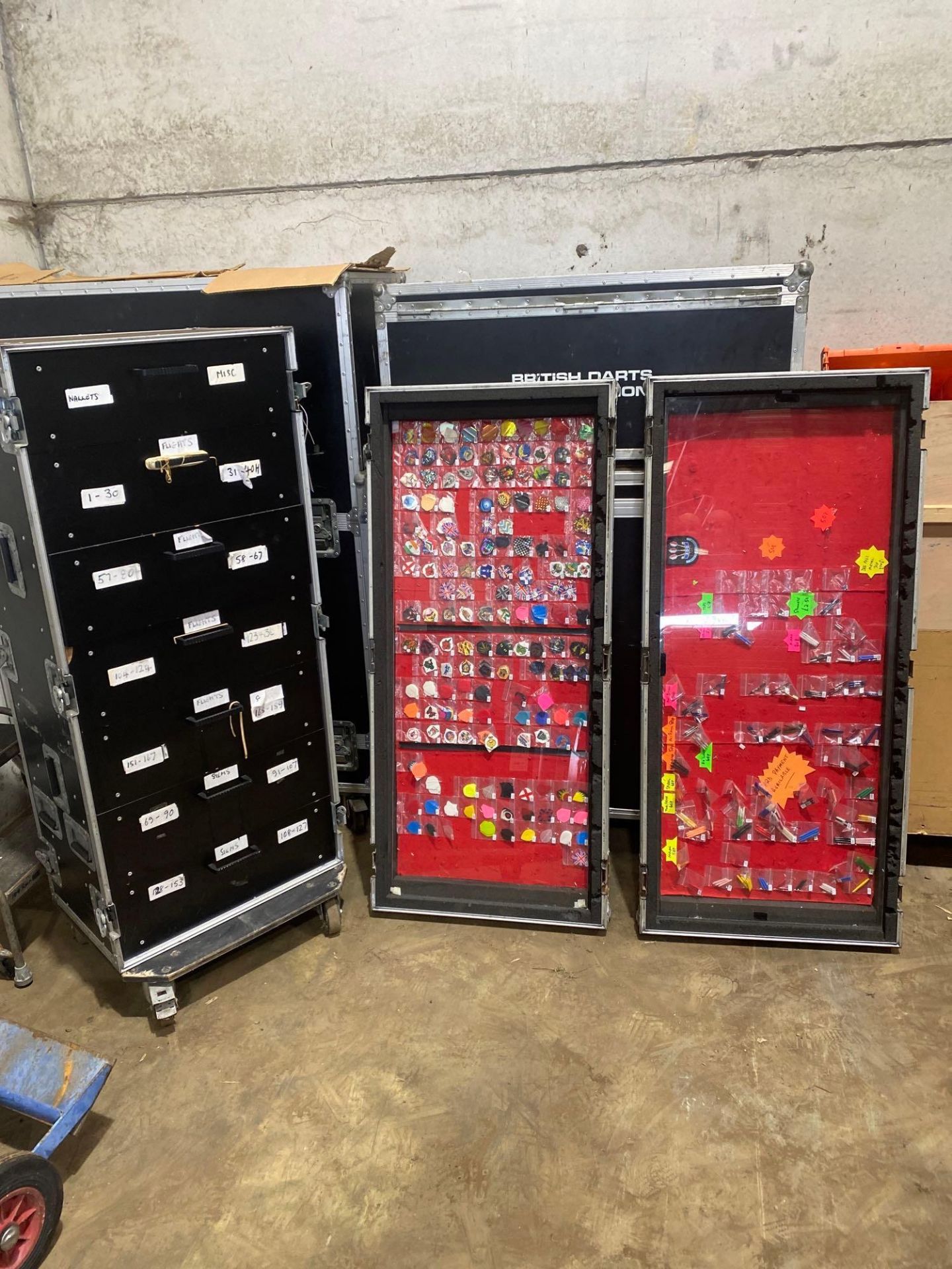 Purpose-built mobile point of sale flight case and contents to include a large quantity of various