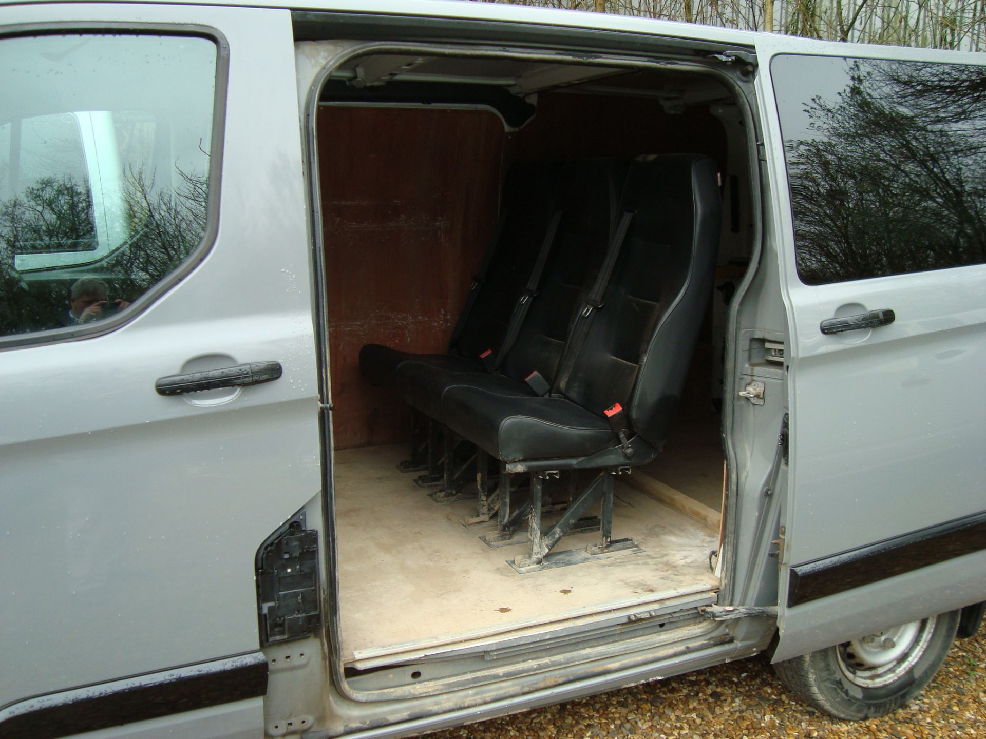 Ford Transit Custom 270 Eco-Tech 2.2 diesel six seat crew cab panel van - Image 4 of 15