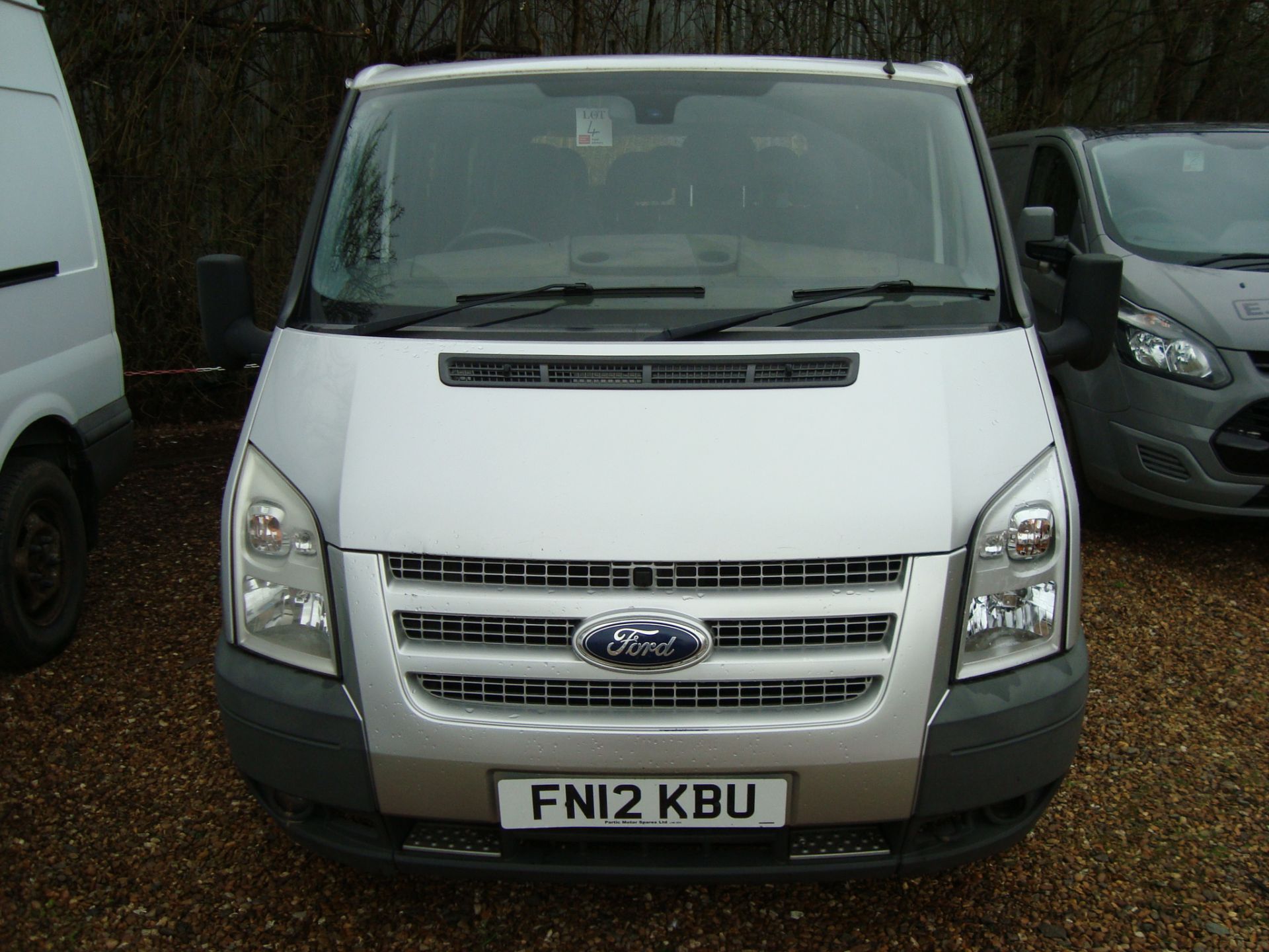 Ford Transit 125 T280 Trend 2.2 diesel nine seat minibus - Image 2 of 11