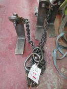 Three steel plate lifts and lifting chain NB: This item has no record of Thorough Examination. The