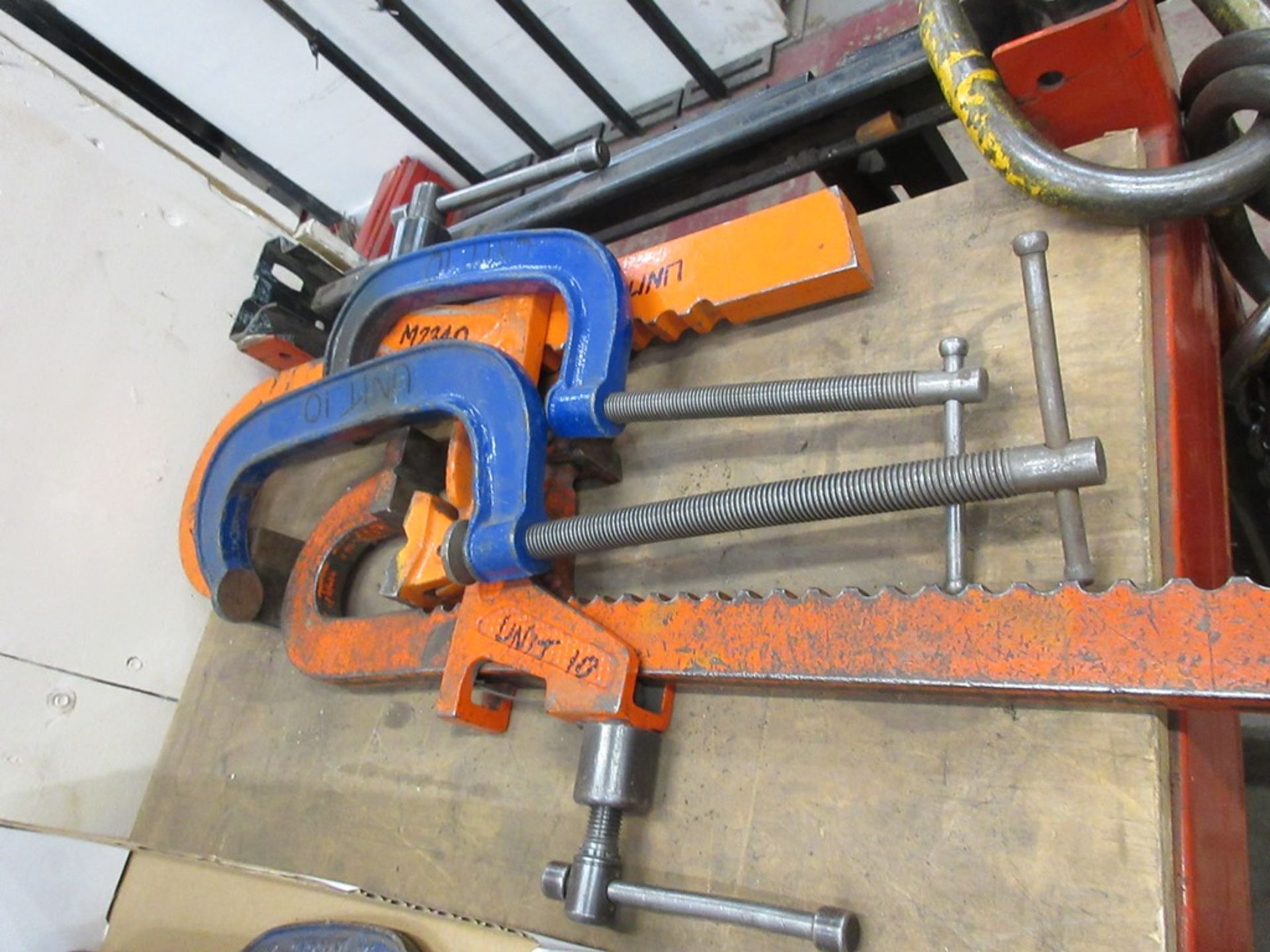 Quantity of assorted size G clamps and carver clamps - Bild 3 aus 4