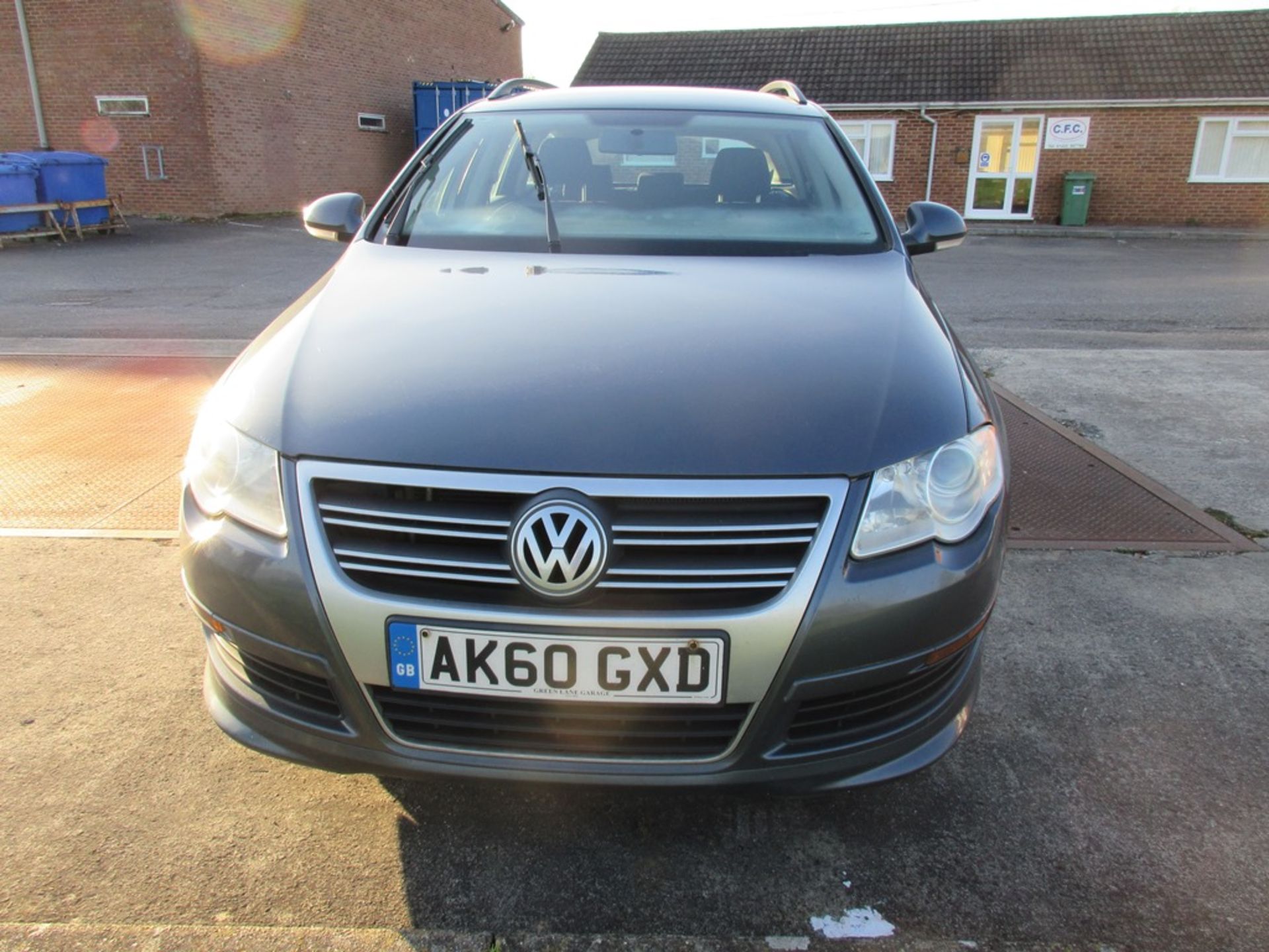 VW Passat R Line 2.0Tdi estate, 138bhp Registration: AK60 GXD Recorded mileage: 216,915 MOT: 14/06/ - Image 3 of 12