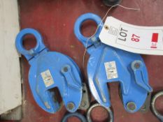 Two Universal 1 tonne plate clamps NB: This item has no record of Thorough Examination. The