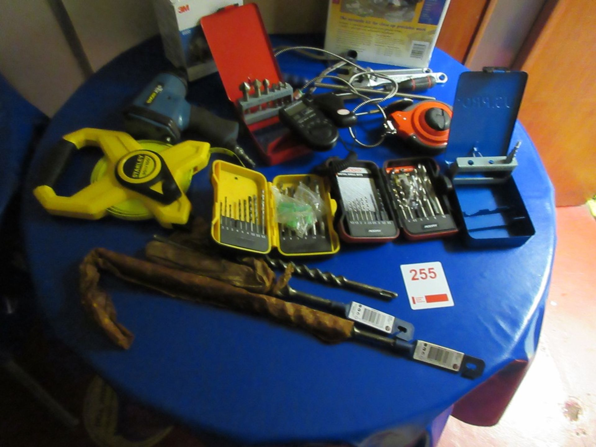 Miscellaneous lot including drill bits, tape measures, light meter, adjustable spanner, headband - Image 4 of 5
