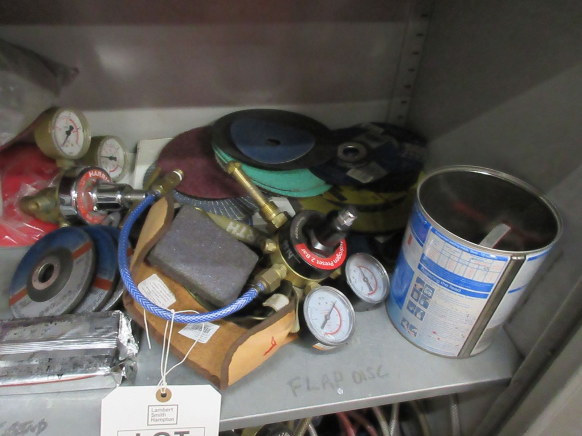 Cupboards and contents including welding rods, weld wire, gas regulators, ESAB warrior welding mask, - Bild 4 aus 7