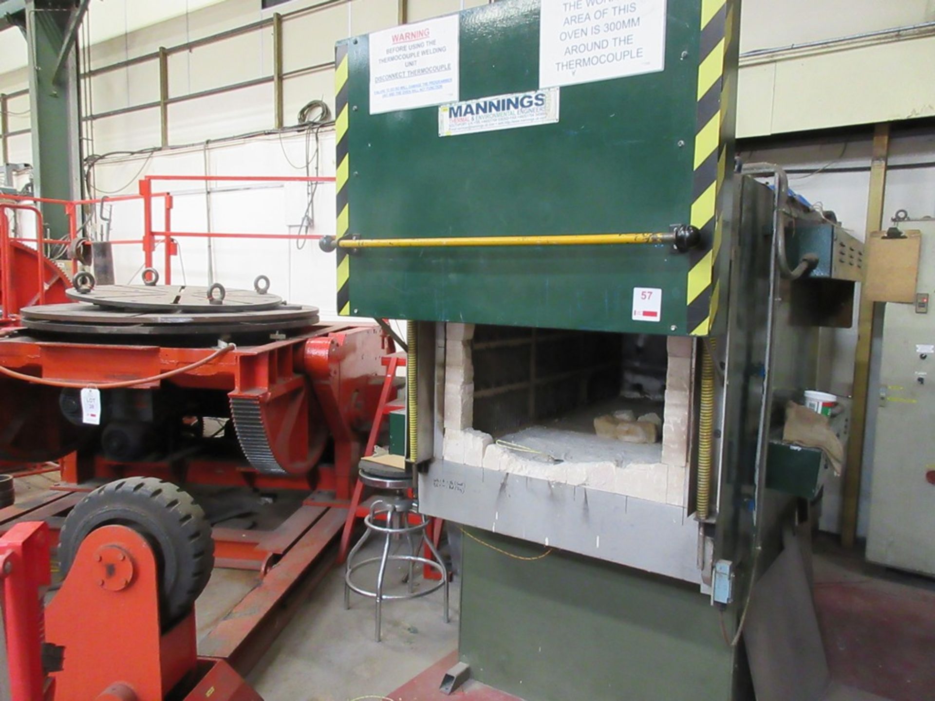 Mannings electric lever door furnace, working area 300mm, aperture 680 x 460mm, depth 1500mm, with - Image 2 of 7