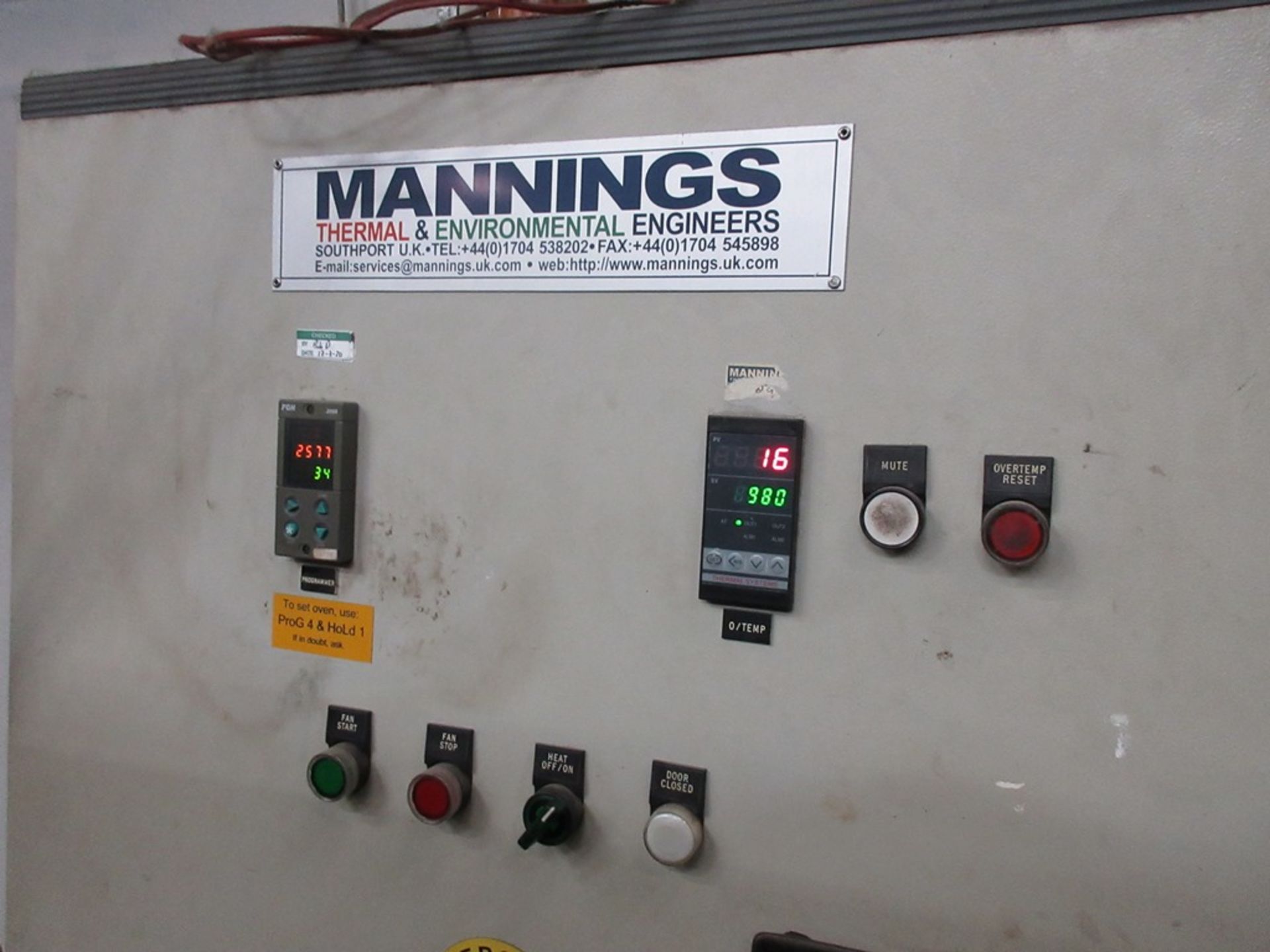 Mannings electric lever door furnace, working area 300mm, aperture 680 x 460mm, depth 1500mm, with - Image 6 of 7