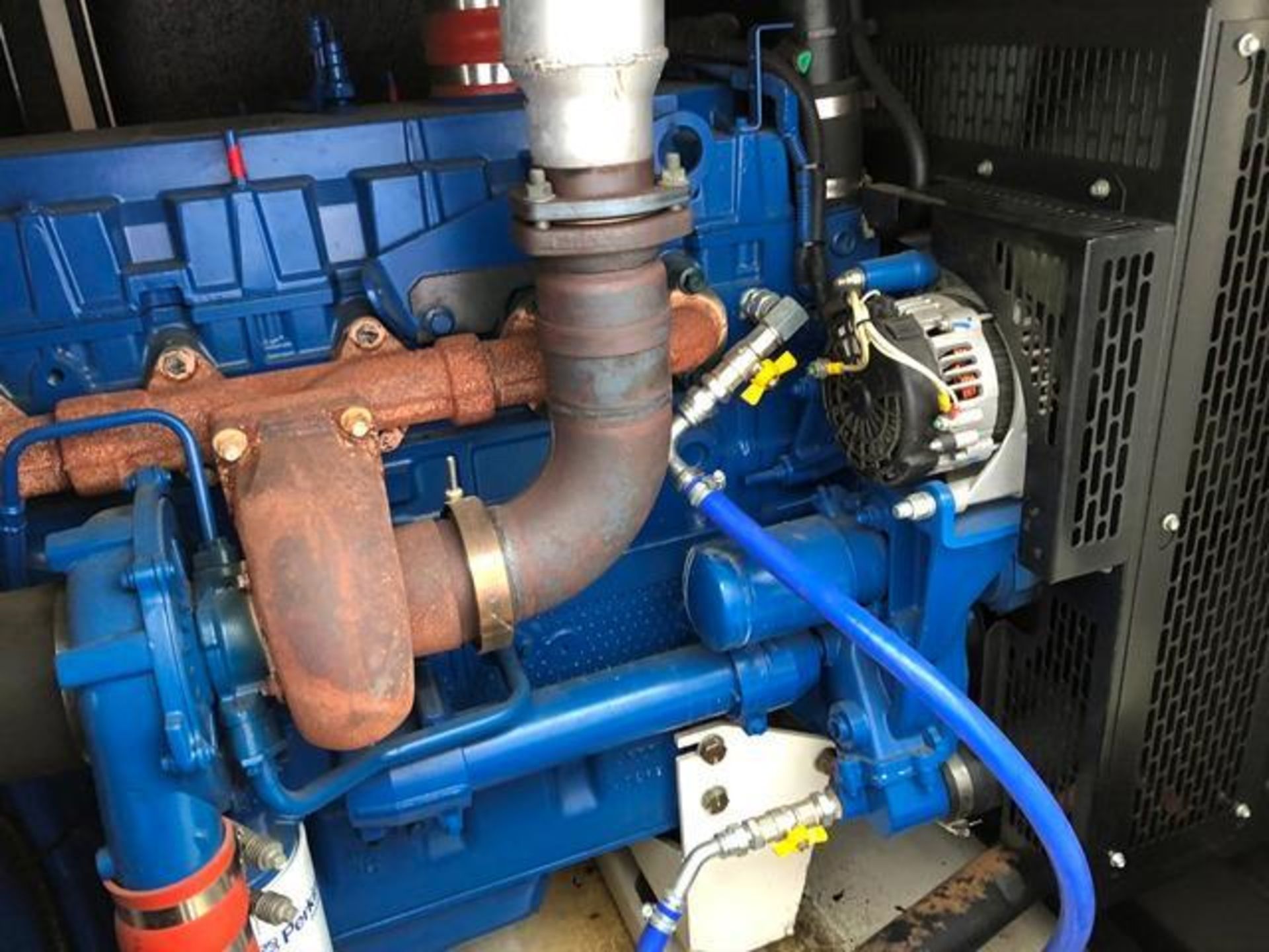 FG Wilson P250 H-Z 250 KVA generator set with Perkins Engine, Serial no. FGWNAV02CFOB8579, (2012) - Image 2 of 11